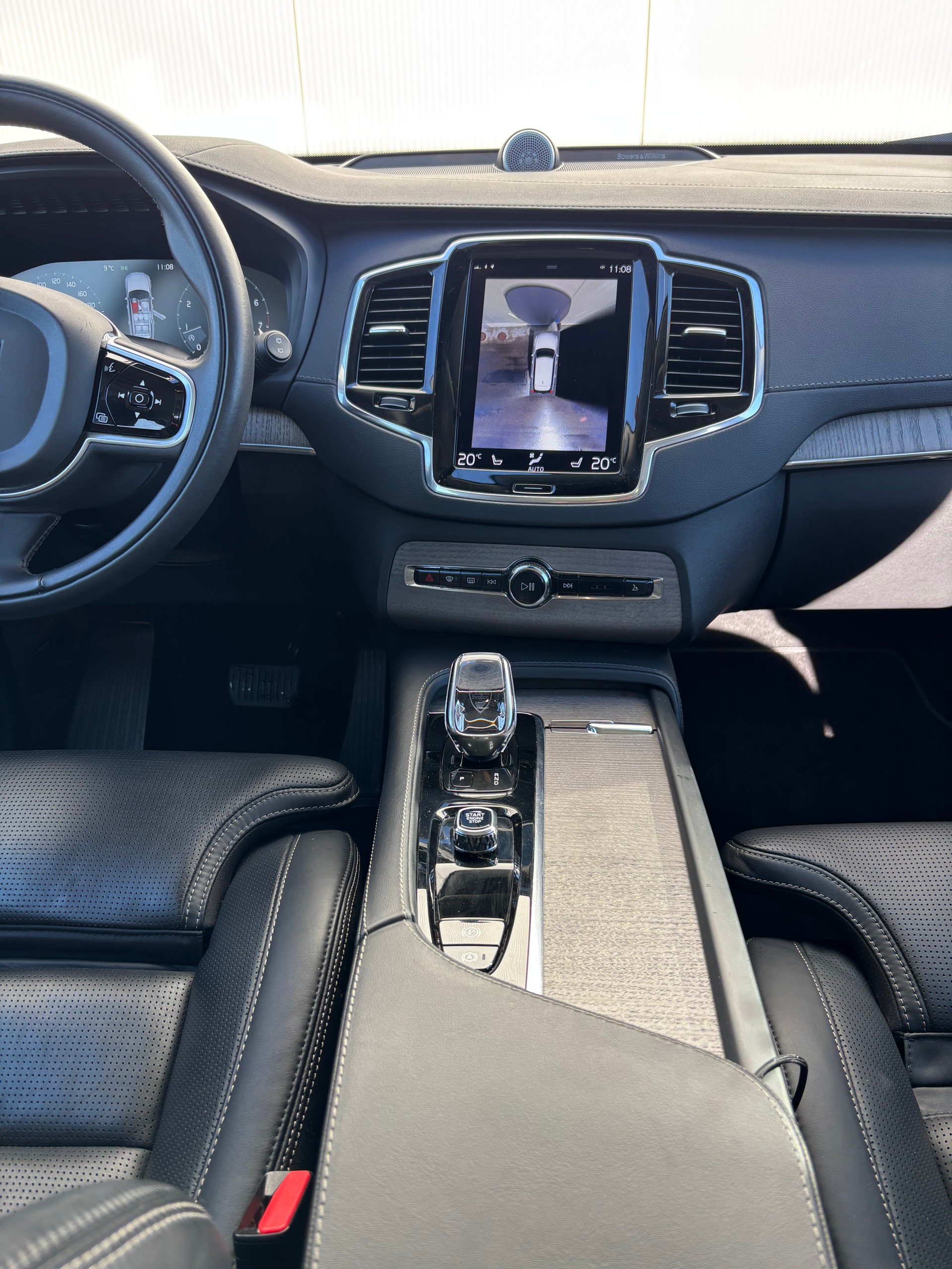 VOLVO XC90 B6 Benzin Mild Hybrid AWD Inscription Geartronic-image-6