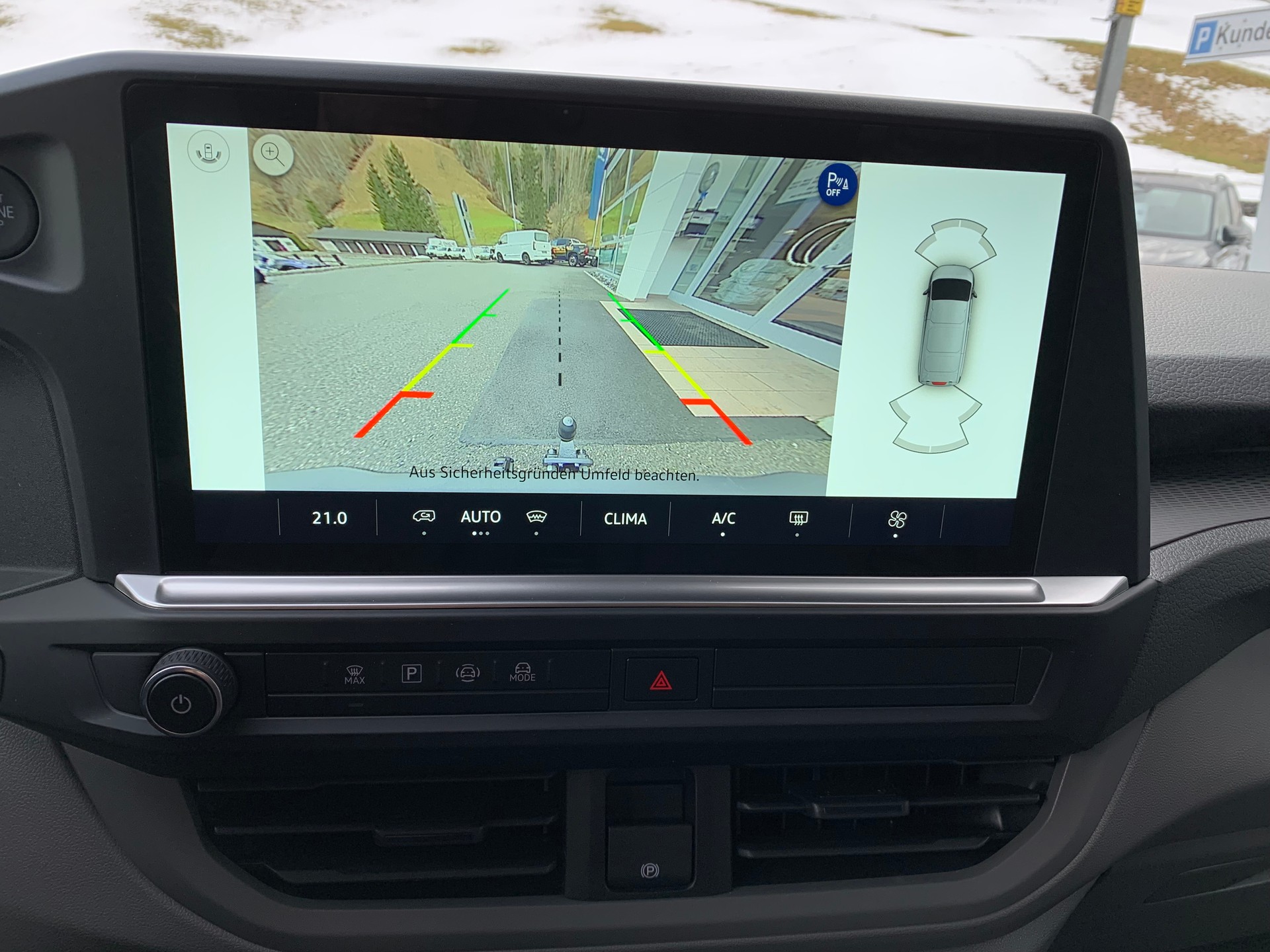 VW Transporter 2.0 TDI Lang Automat-image-12
