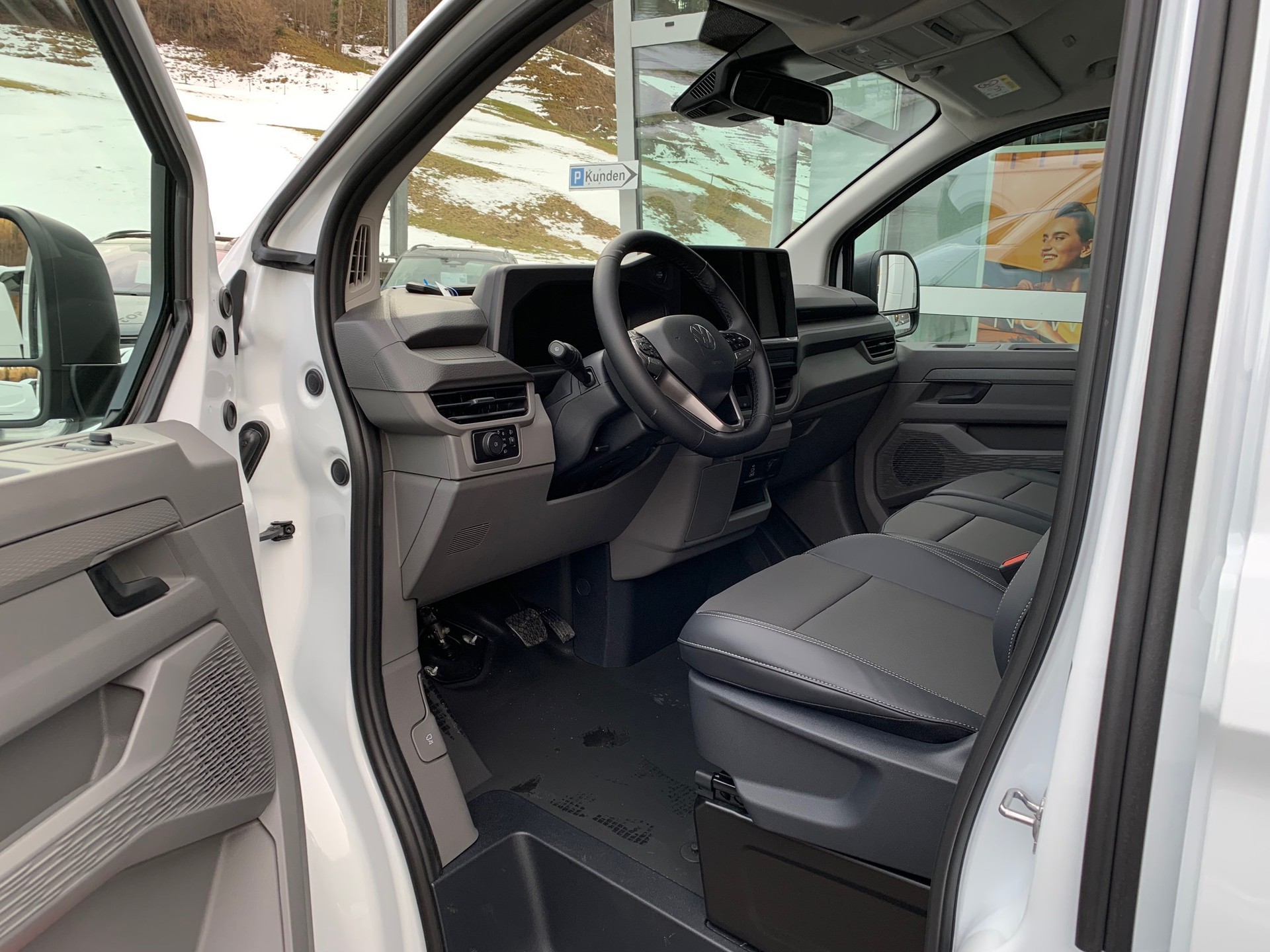 VW Transporter 2.0 TDI Lang Automat-image-8