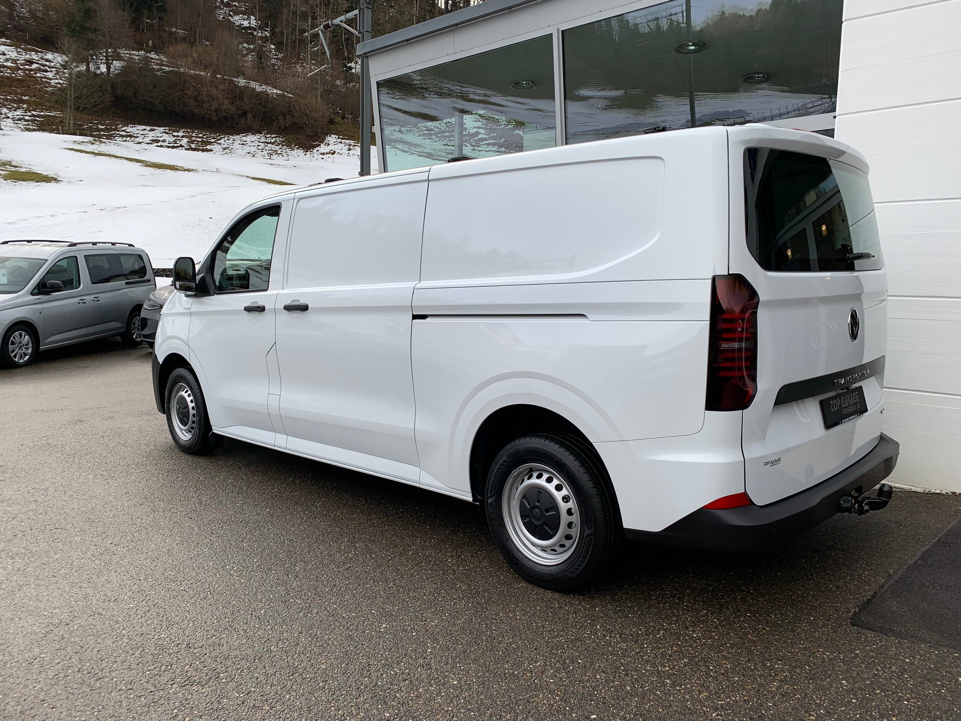 VW Transporter 2.0 TDI Lang Automat-image-4
