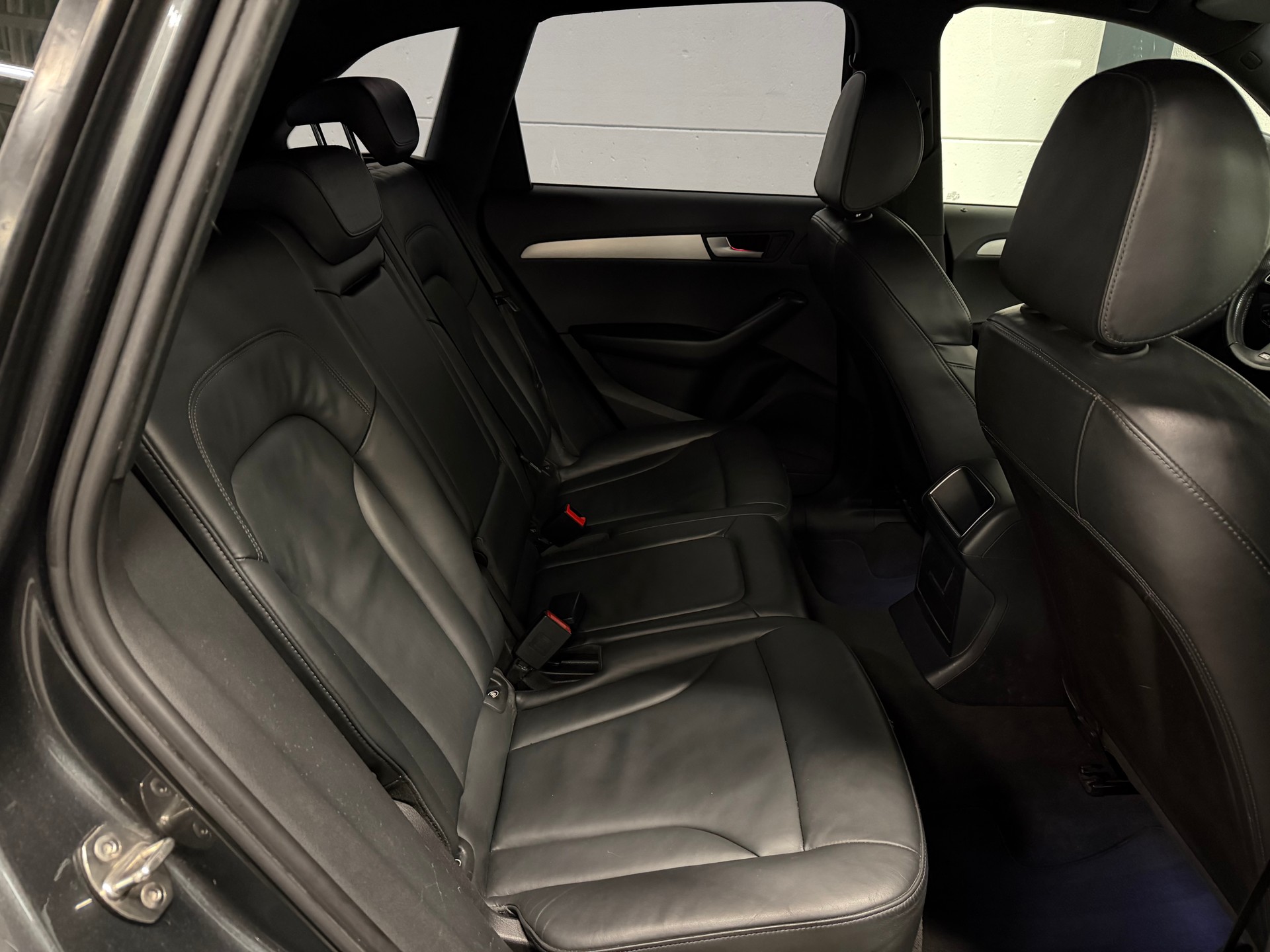 AUDI Q5 2.0 TDI quattro S-tronic S LINE-image-20