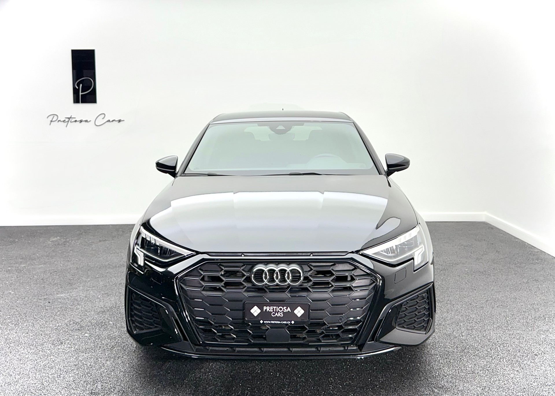 AUDI A3 Sportback 45 TFSI e S line S-tronic VOLL LEDER-showroom-element-2