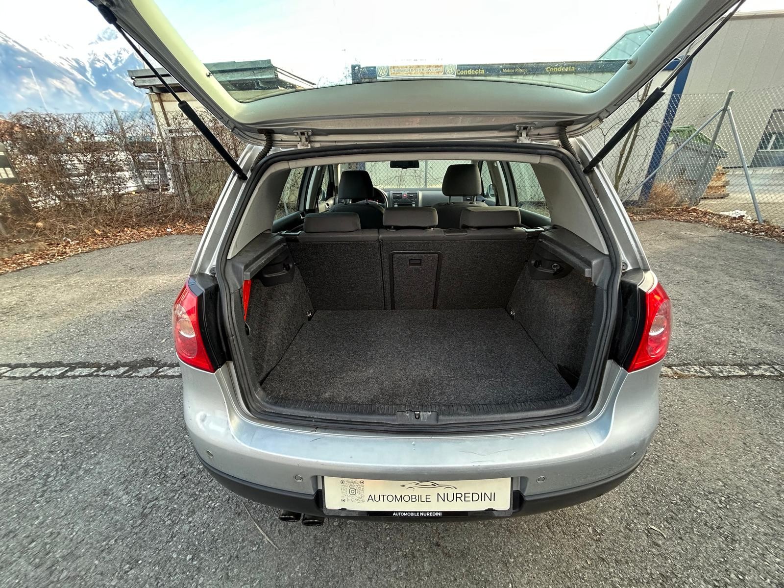VW Golf 2.0 FSI Comfortline 4Motion-image-11