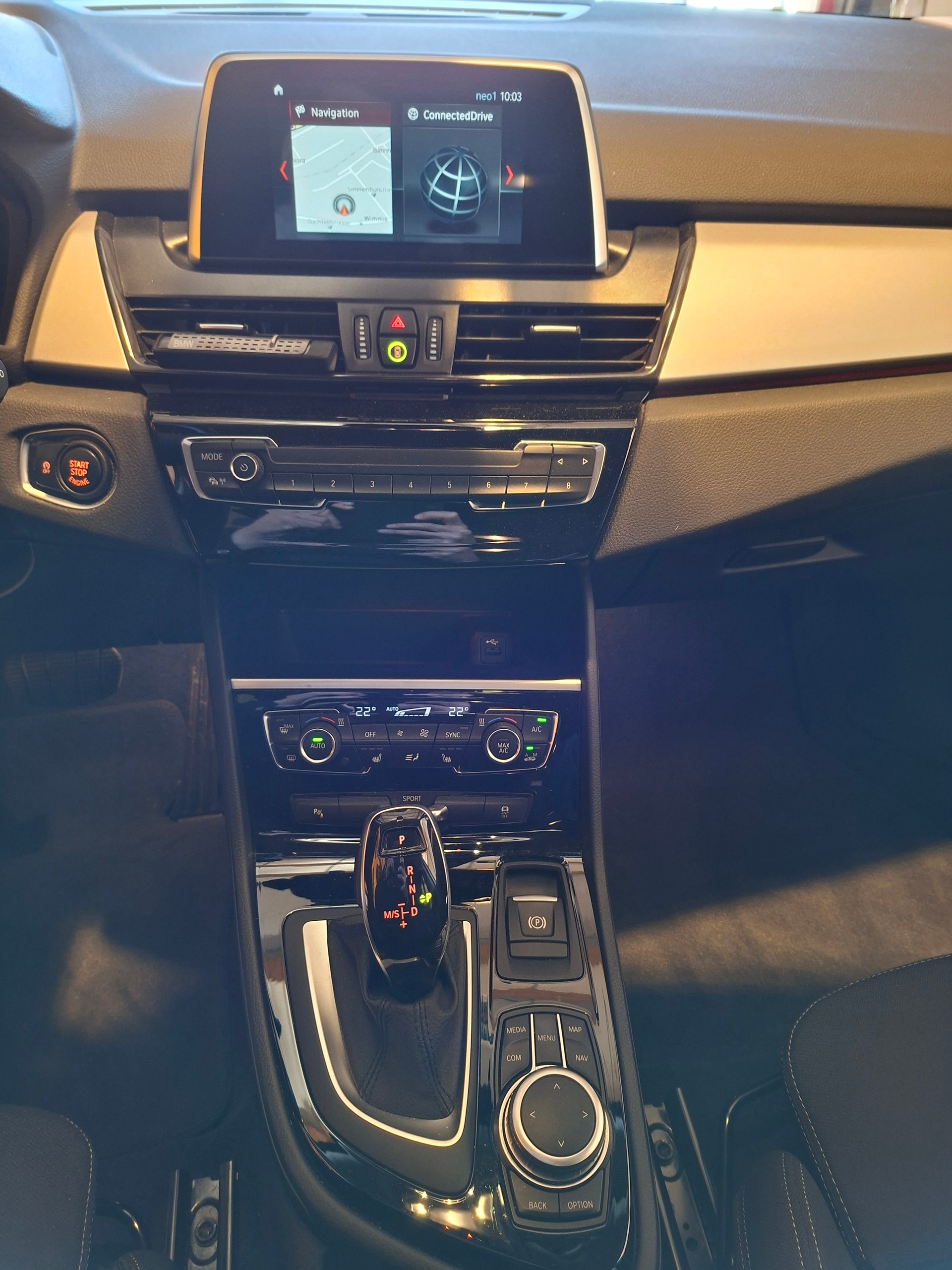 BMW 218d xDrive Gran Tourer Steptronic-image-7