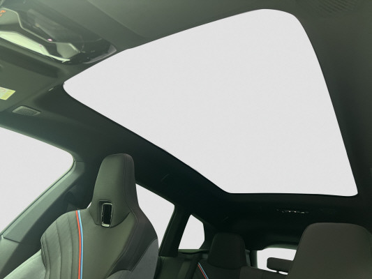BMW iX xDrive60 M Sport-image-12