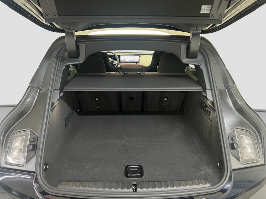 BMW iX xDrive60 M Sport-image-13