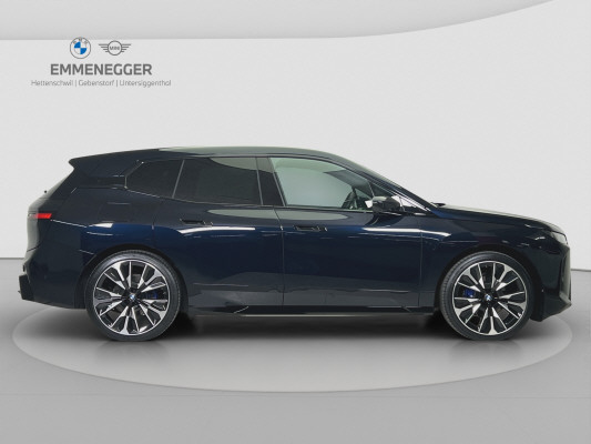 BMW iX xDrive60 M Sport-image-5