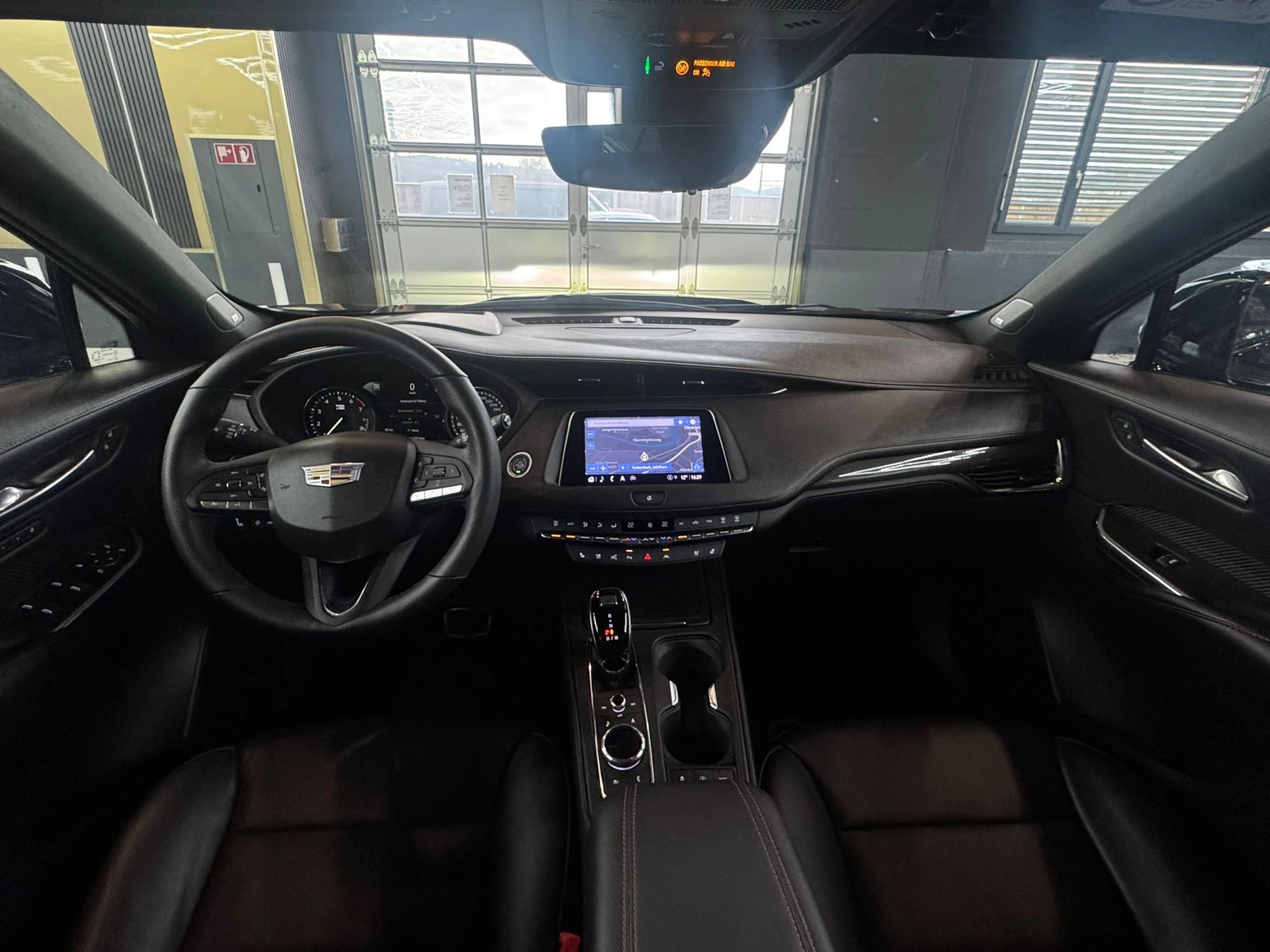 CADILLAC XT4 350T 2.0 Sport AWD Automat-image-11