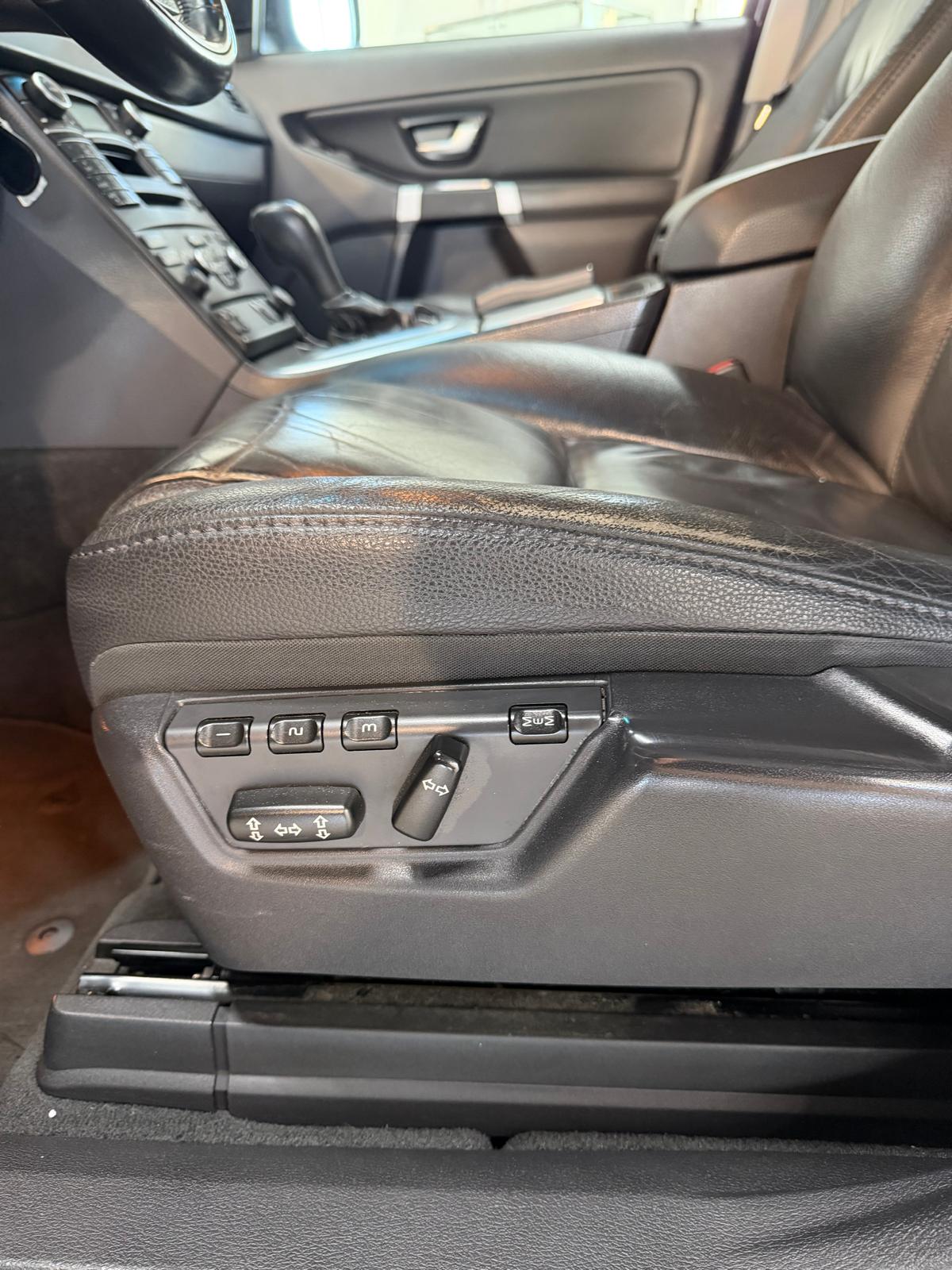 VOLVO XC90 D5 AWD Summum-image-15