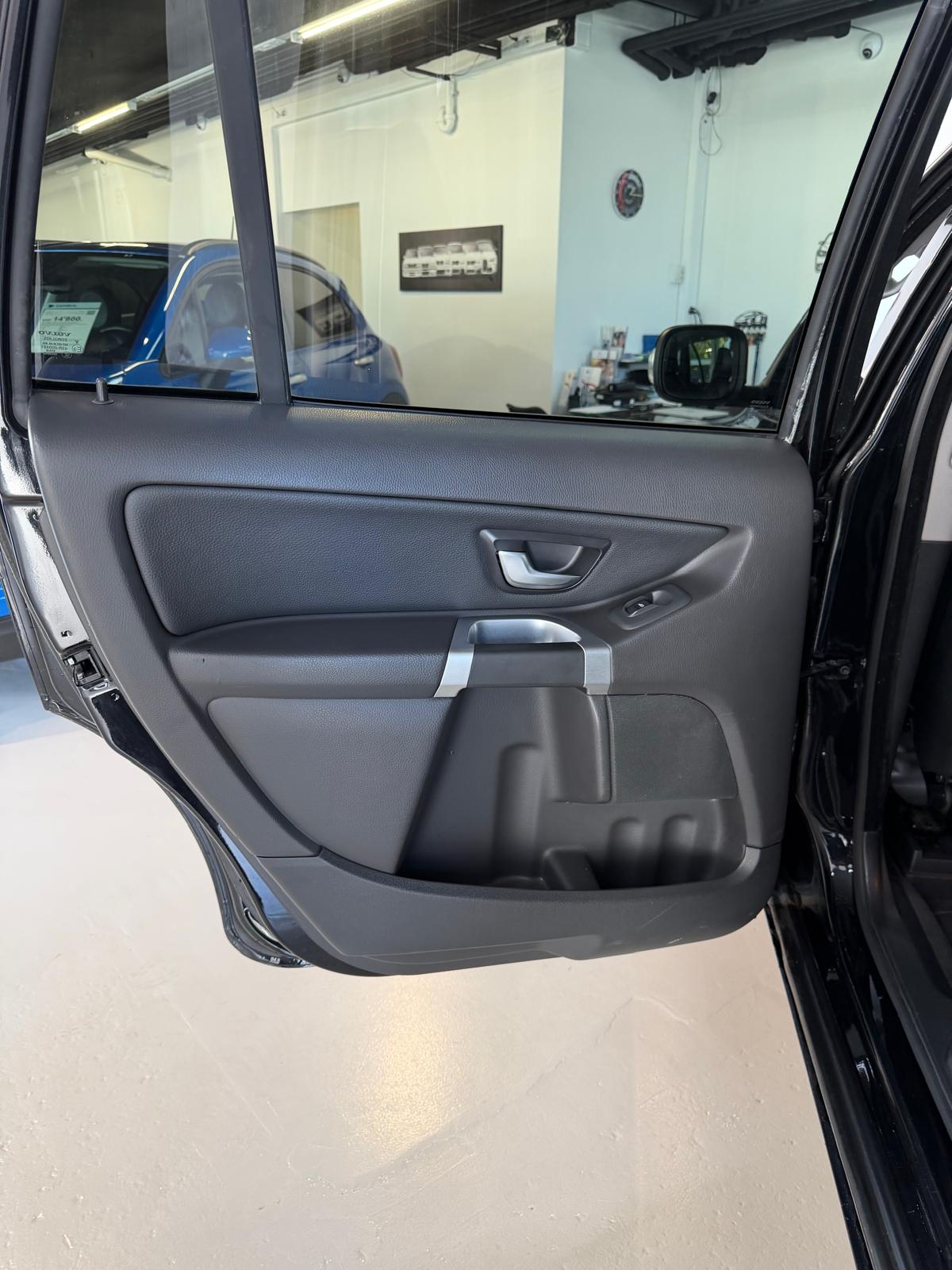 VOLVO XC90 D5 AWD Summum-image-25