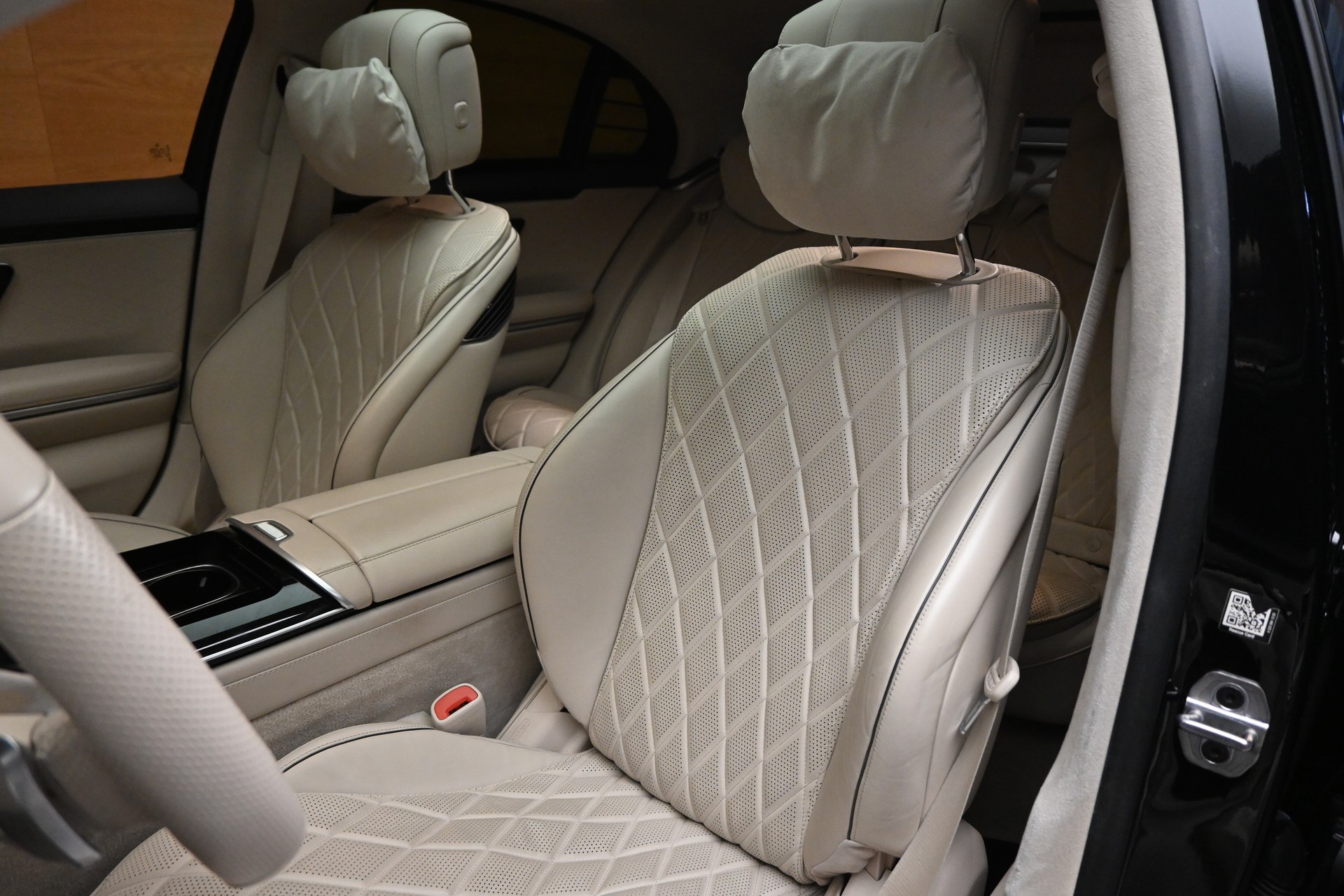 MERCEDES-BENZ S 500 4Matic AMG Line 9G-Tronic-showroom-element-3