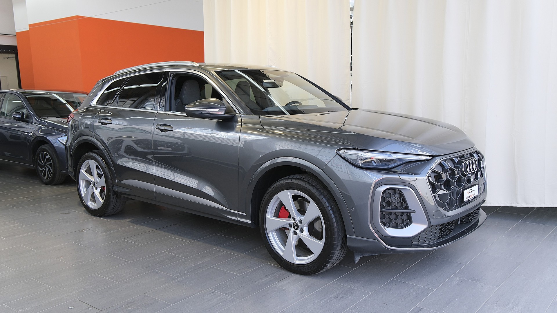 AUDI Q5 TDI quattro S line 150 kW S-tronic-image-29