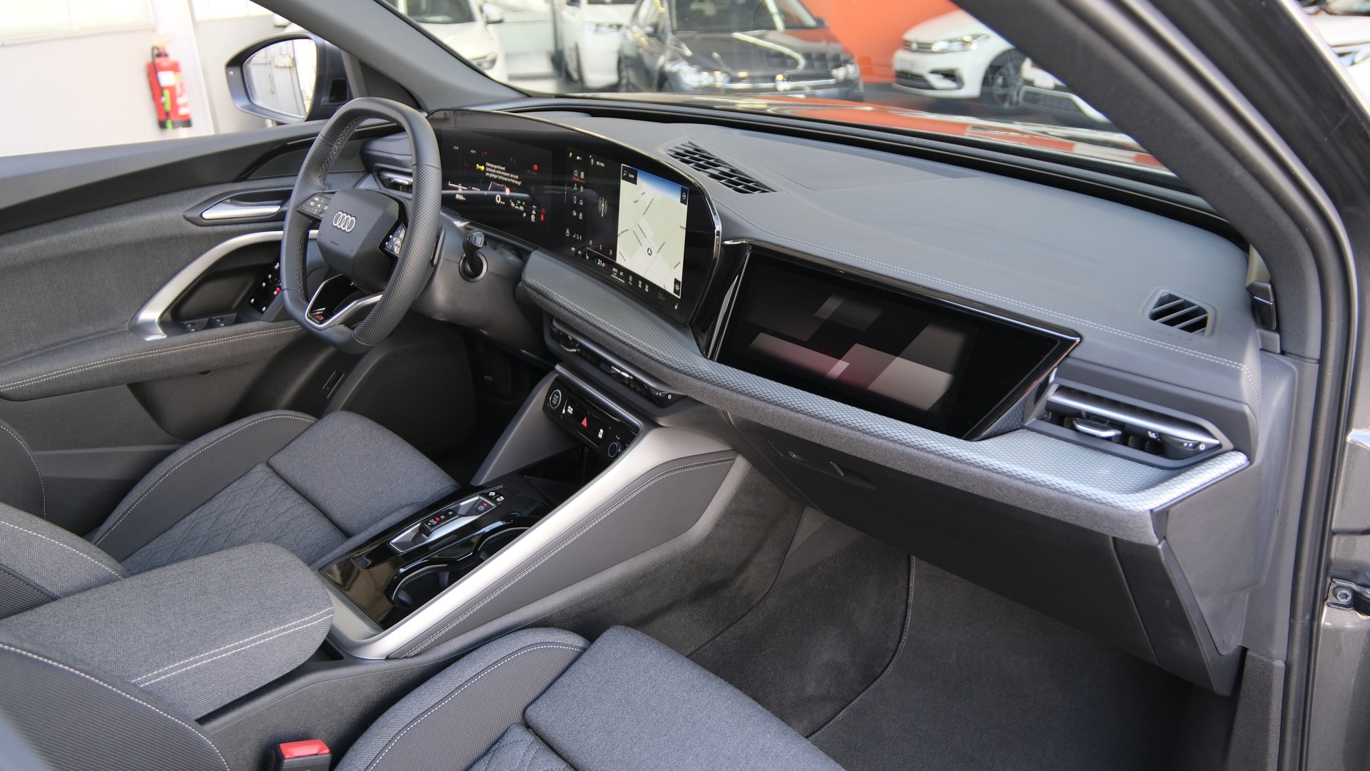 AUDI Q5 TDI quattro S line 150 kW S-tronic-image-14
