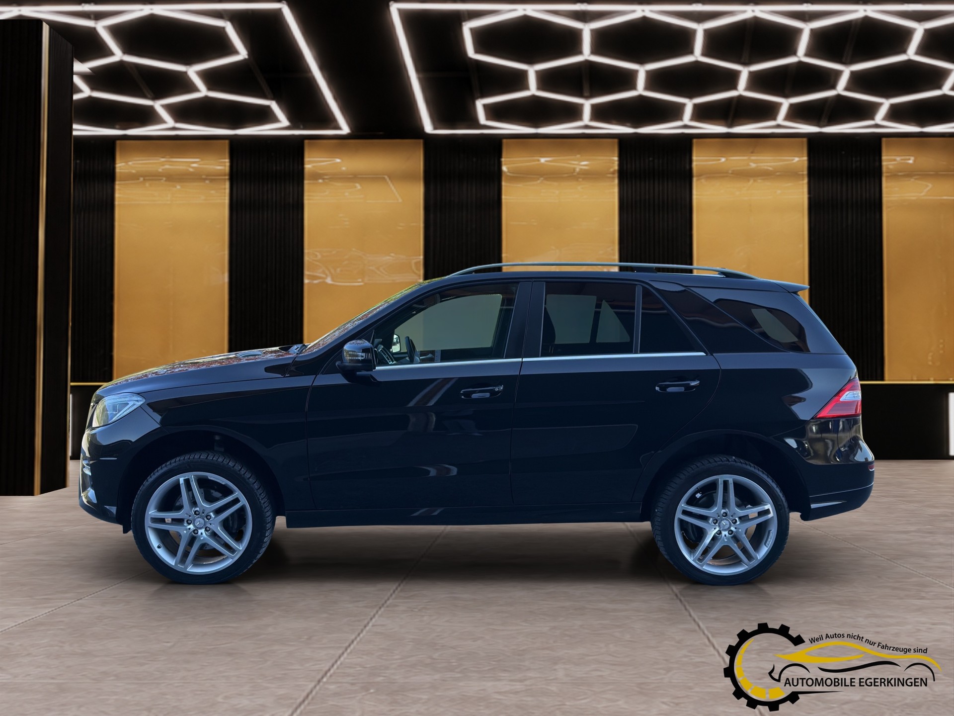 MERCEDES-BENZ ML 350 CDI BlueTec AMG Line-image-7