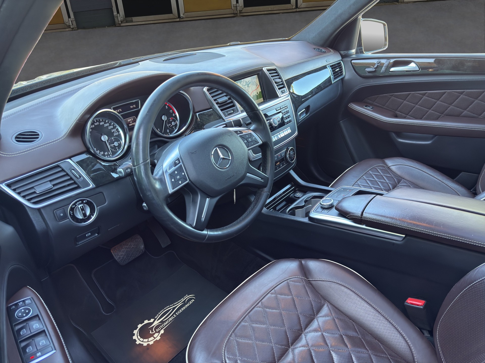 MERCEDES-BENZ ML 350 CDI BlueTec AMG Line-image-8