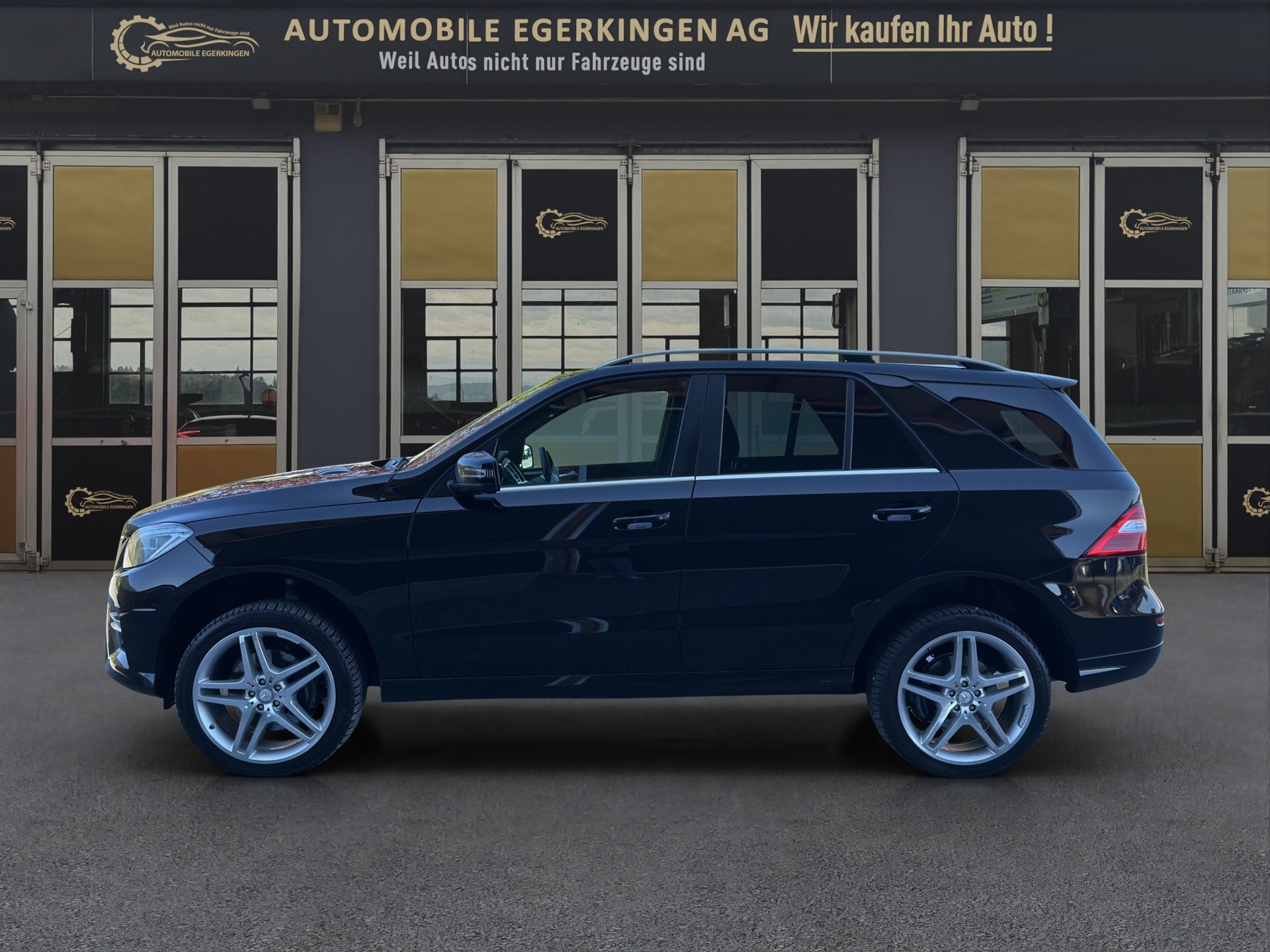 MERCEDES-BENZ ML 350 CDI BlueTec AMG Line-image-7