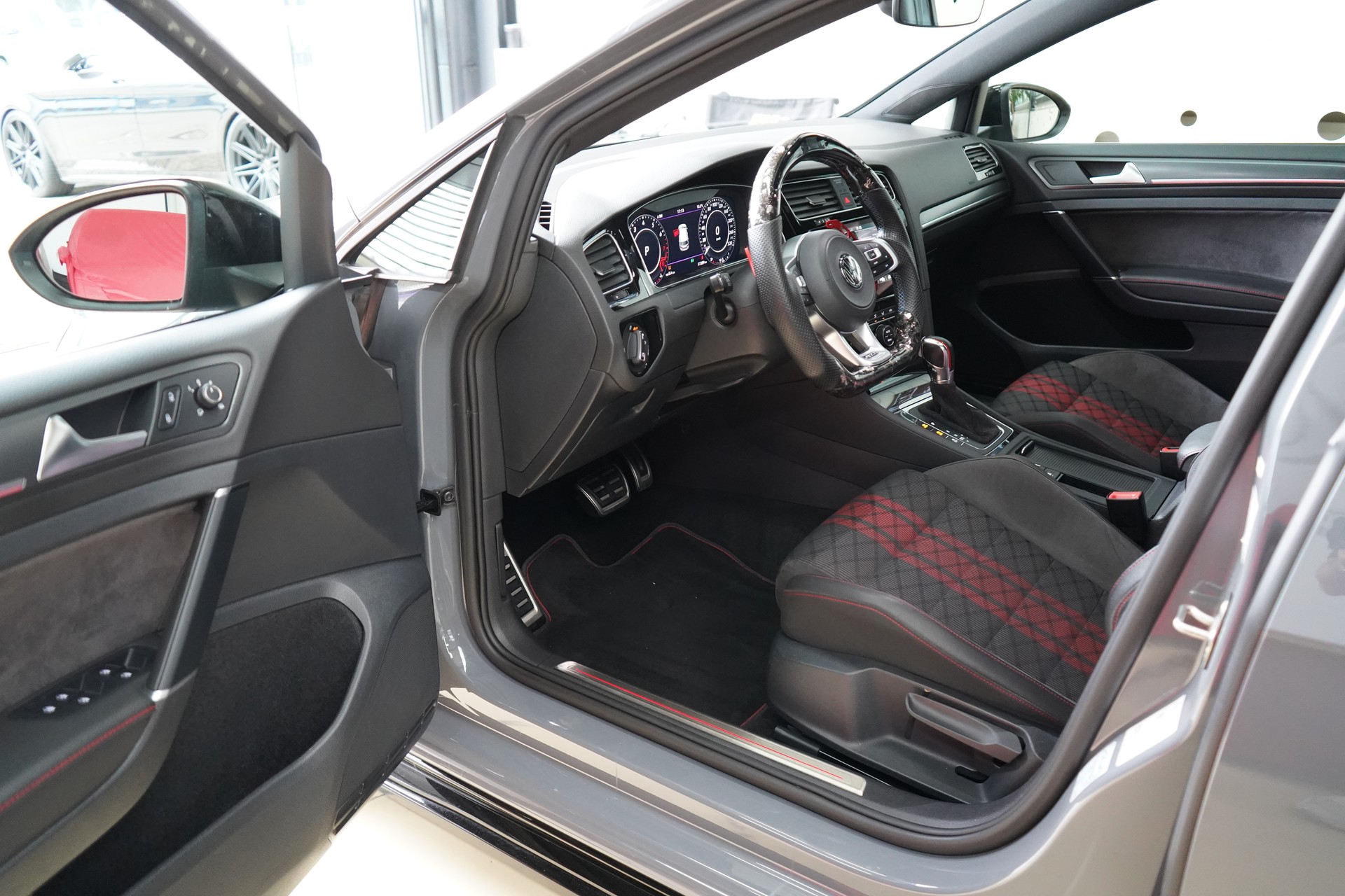 VW Golf 2.0 TSI GTI TCR DSG / HJS * APR * Hurricane* NARDO*-image-15