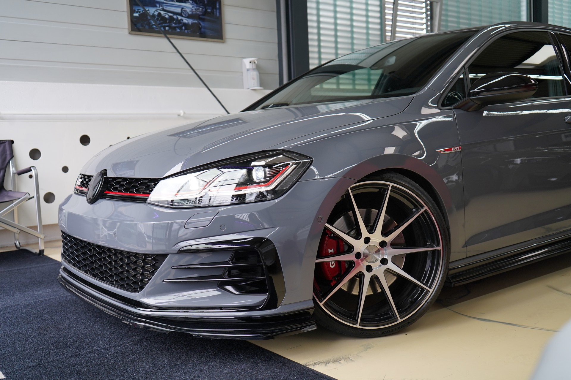 VW Golf 2.0 TSI GTI TCR DSG / HJS * APR * Hurricane* NARDO*-showroom-element-3