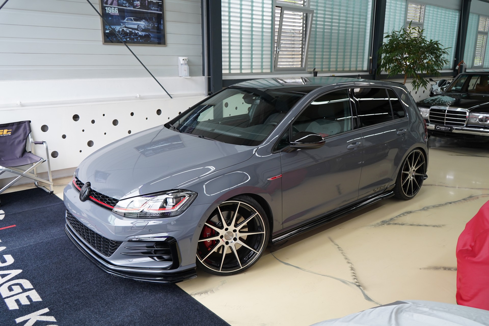 VW Golf 2.0 TSI GTI TCR DSG / HJS * APR * Hurricane* NARDO*-showroom-element-2
