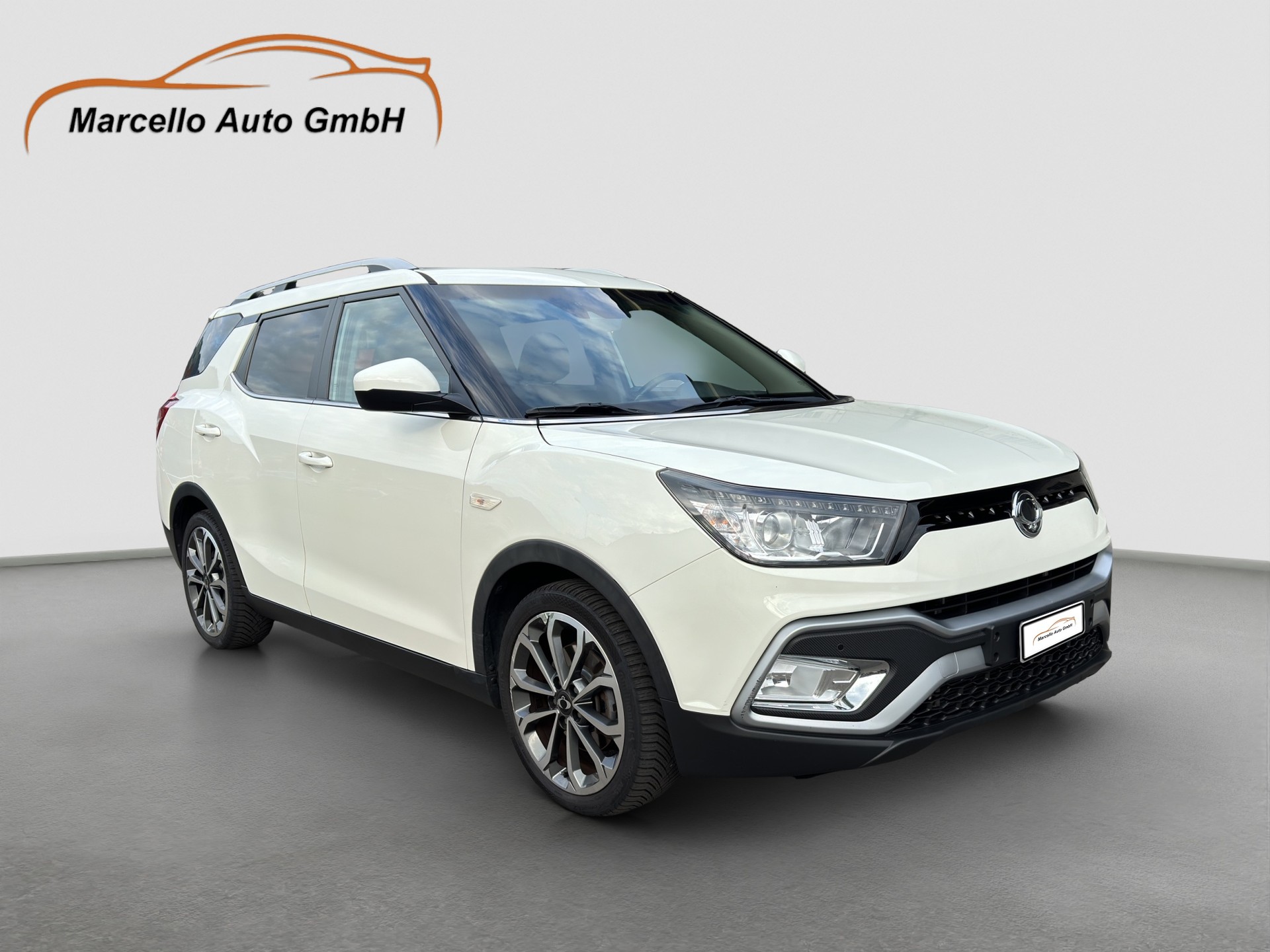KGM-SsangYong XLV 1.6 e-XGi Quartz 4WD Automatic-image-2