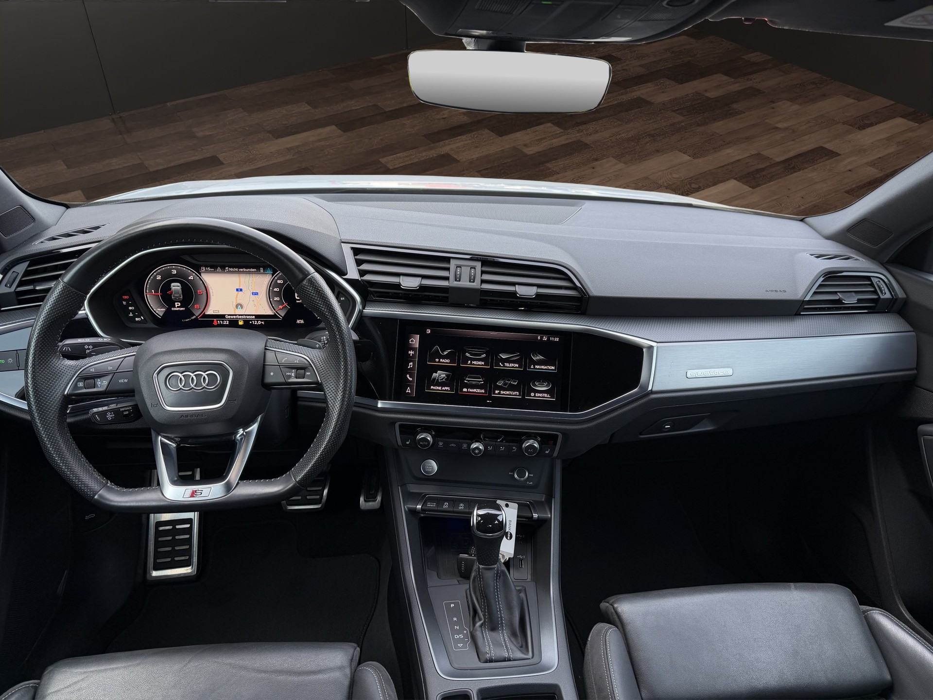 AUDI Q3 40 TDI S line quattro S-tronic-image-8