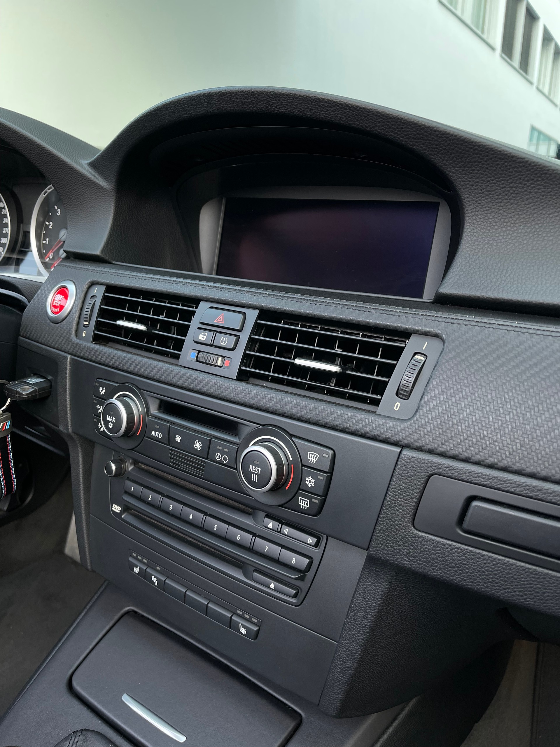 BMW M3 Cabriolet DSG-image-5