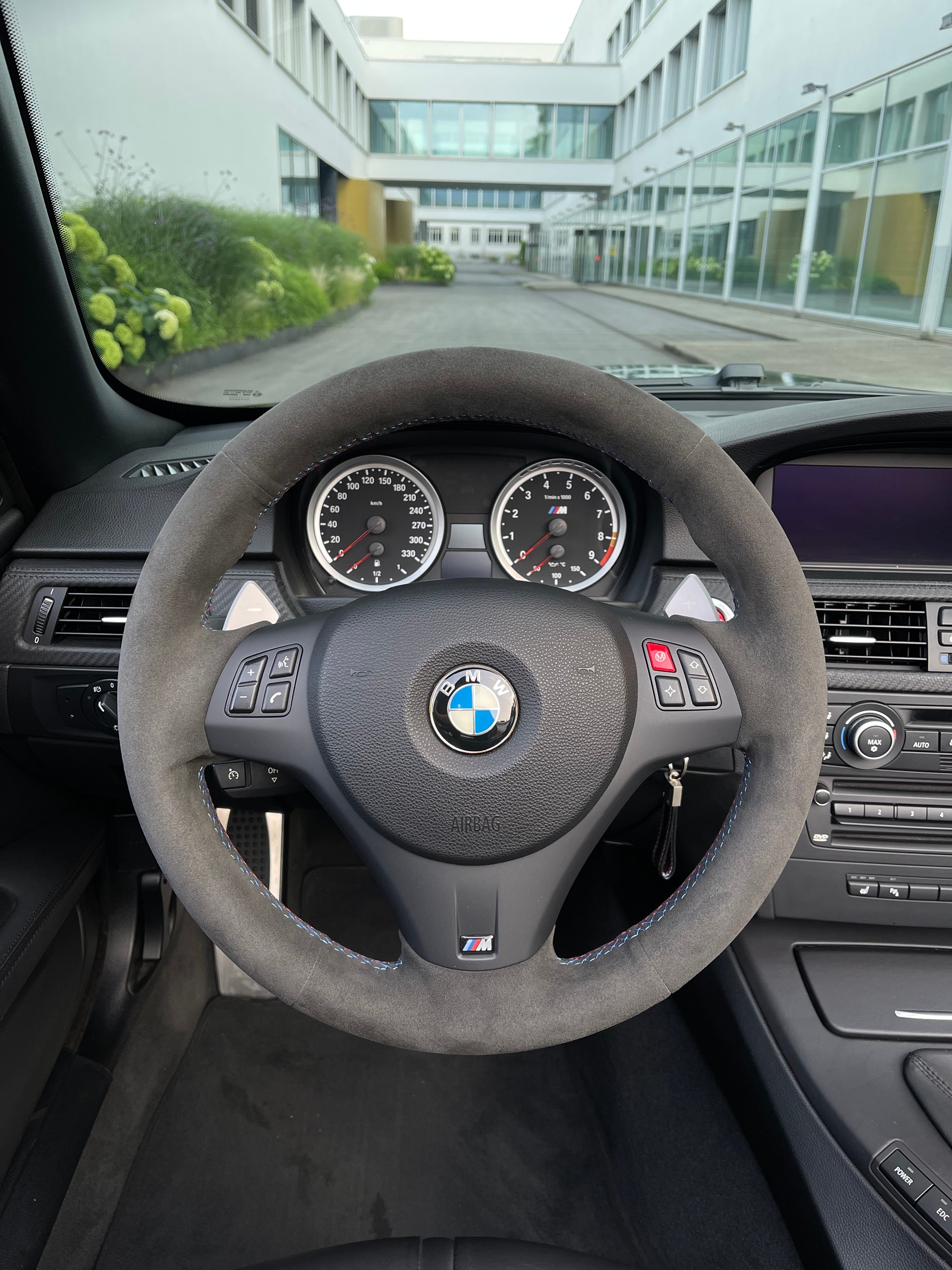 BMW M3 Cabriolet DSG-image-3