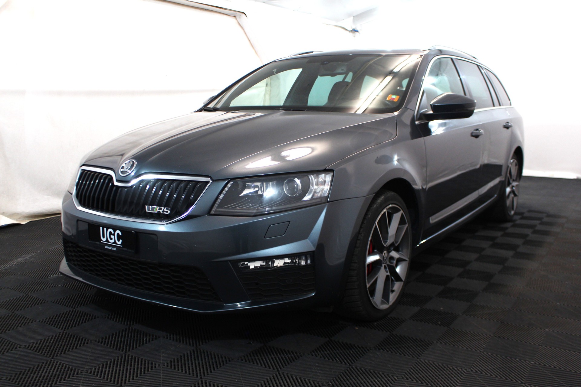 SKODA Octavia Combi 2.0 TDI 184 RS DSG-image-2