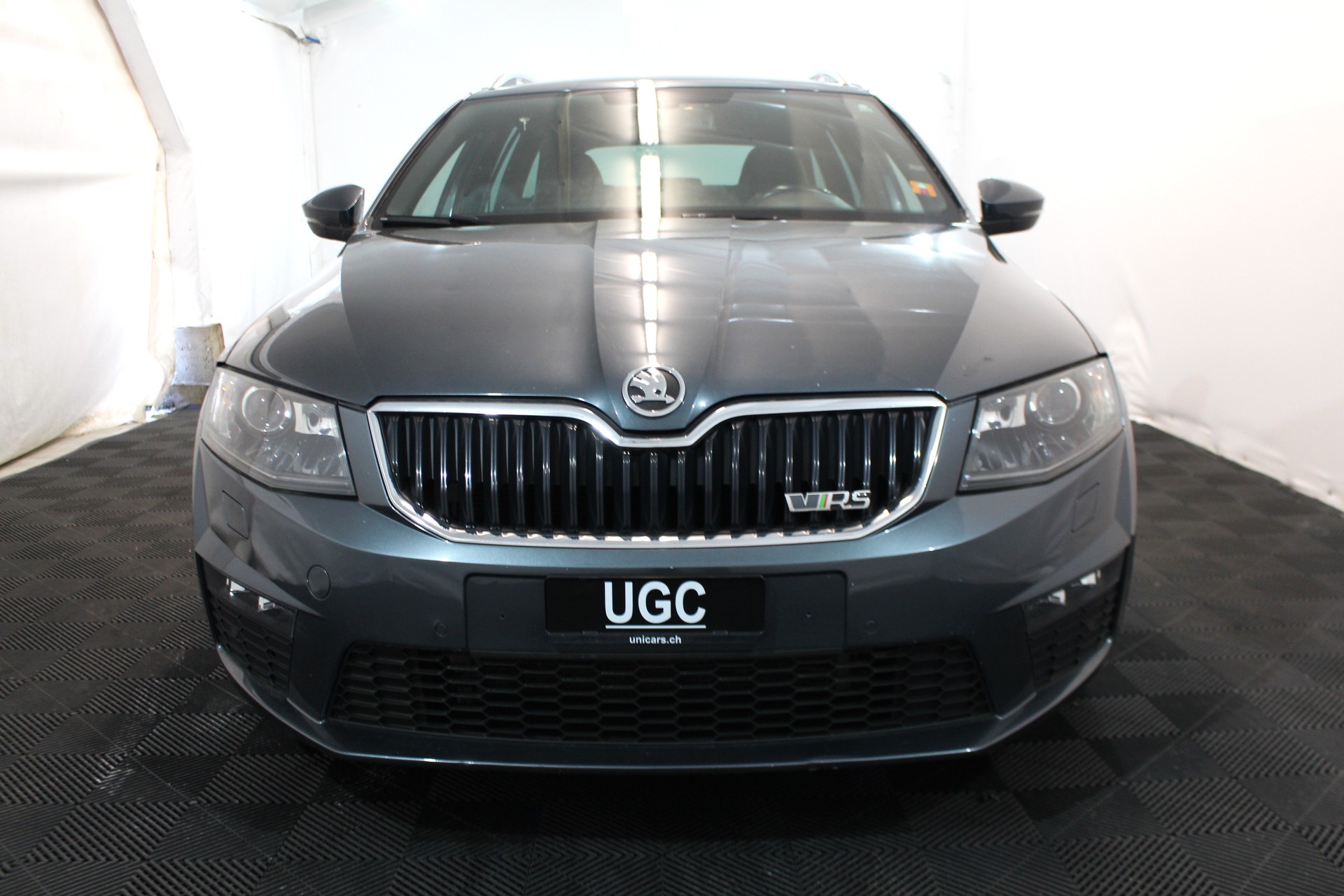 SKODA Octavia Combi 2.0 TDI 184 RS DSG-image-1
