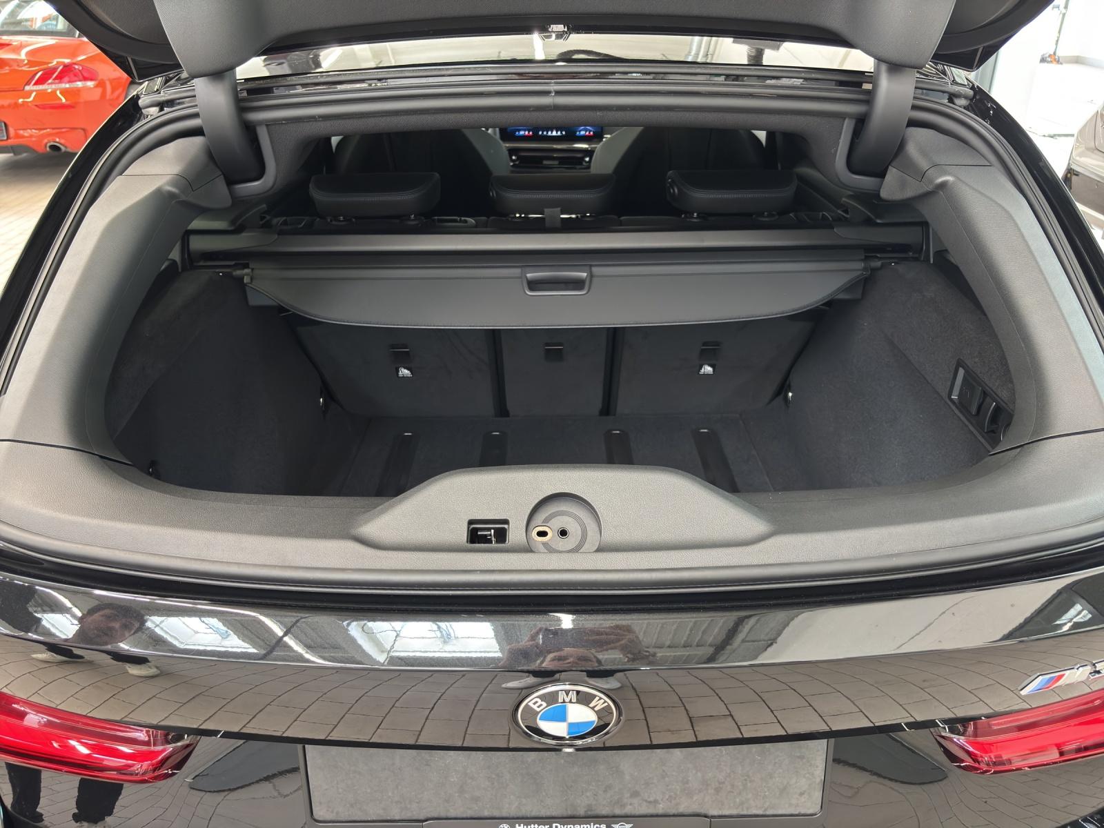 BMW M340i xDrive Touring M Sport Pro-image-21