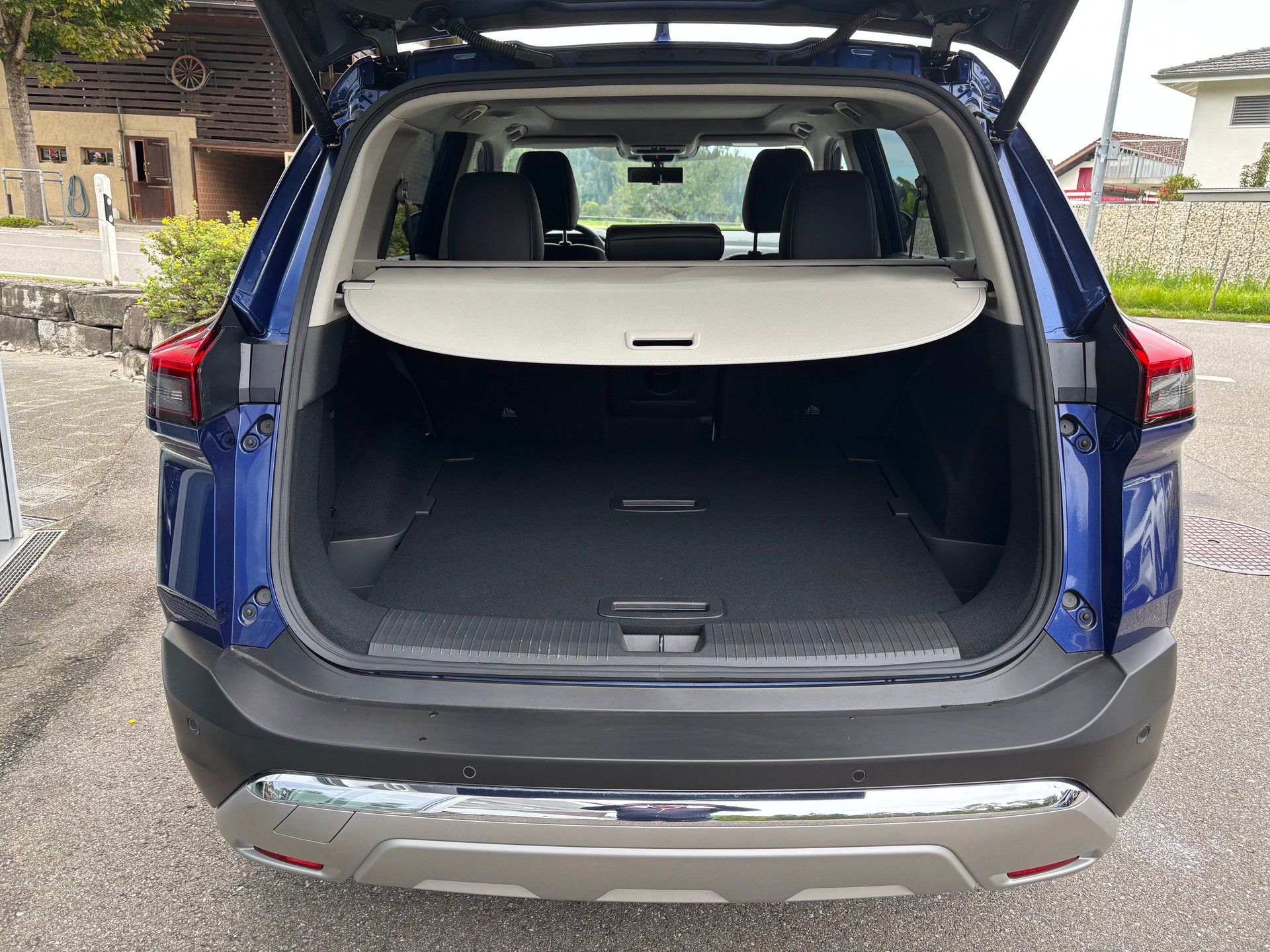 NISSAN X-Trail 1.5e-Pow 4WD Tekna+-image-4