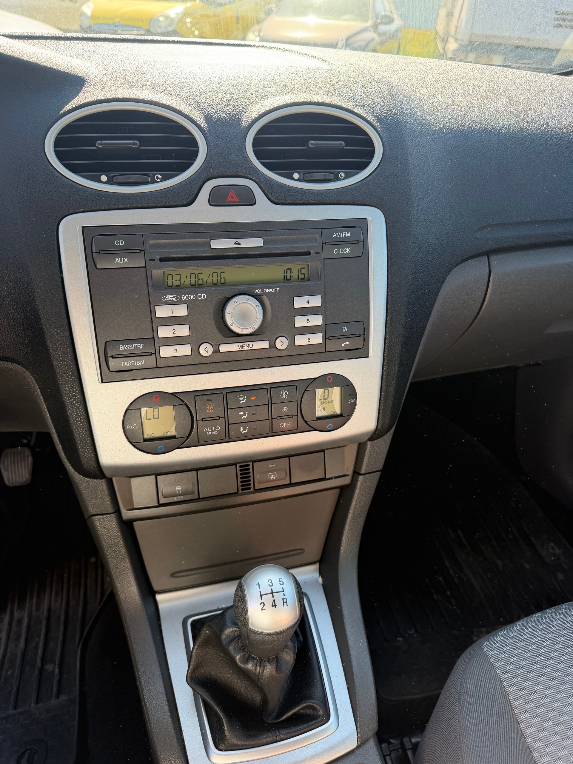 FORD Focus 1.6i VCT Carving-image-7