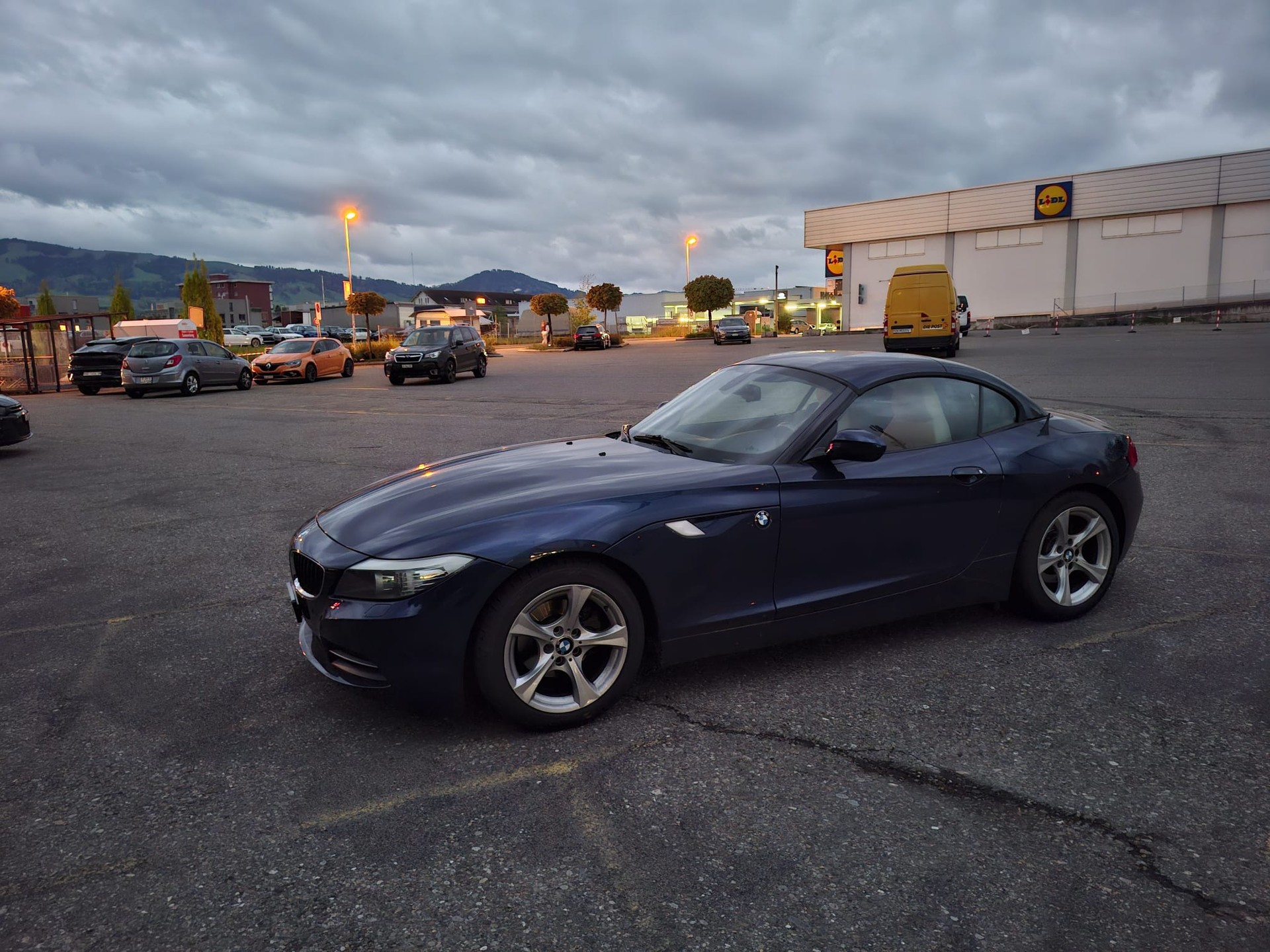 BMW Z4 sDrive23i Roadster-image-1