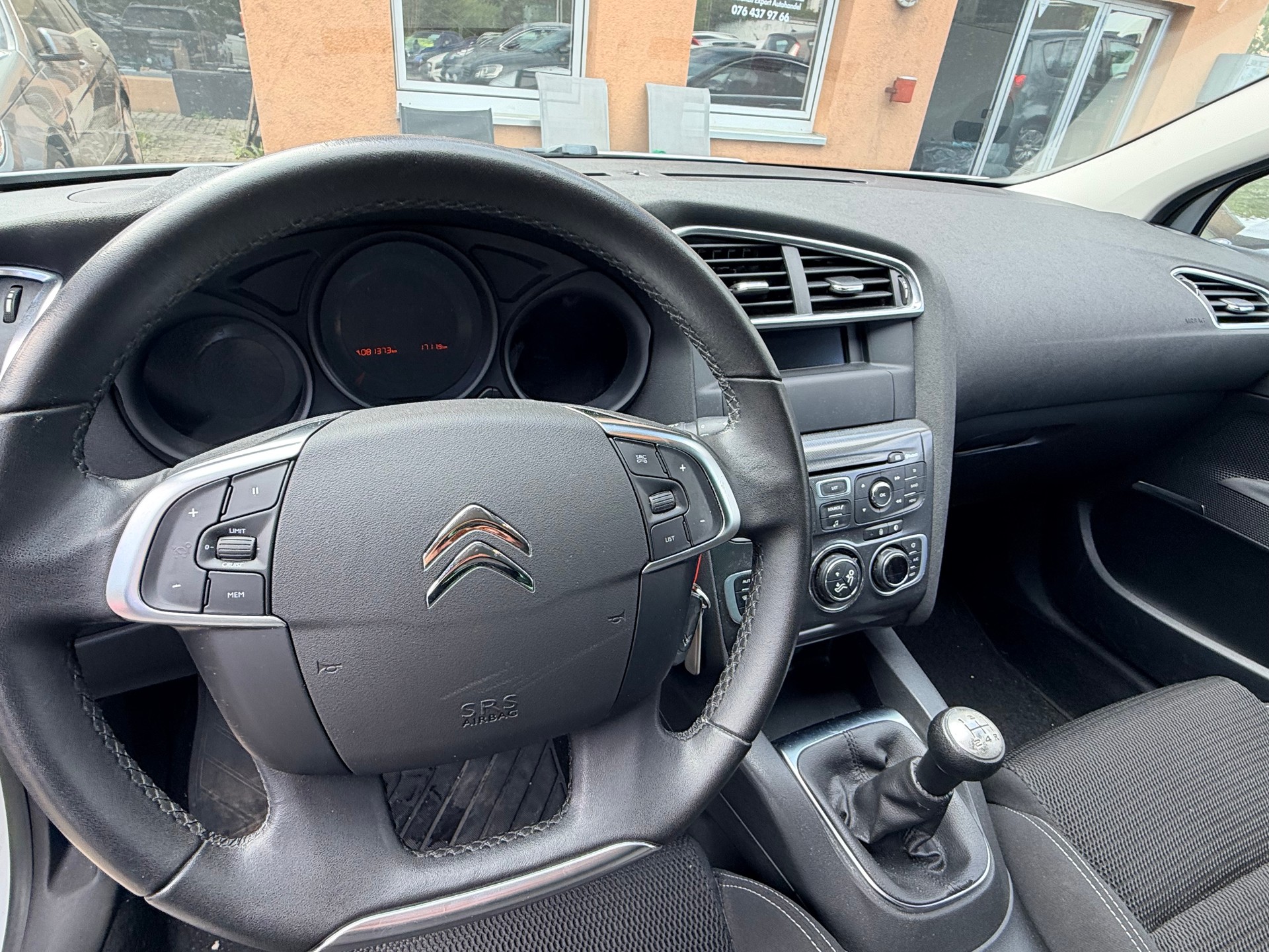 CITROEN C4 Berline 1.6 VTi Exclusive-image-11
