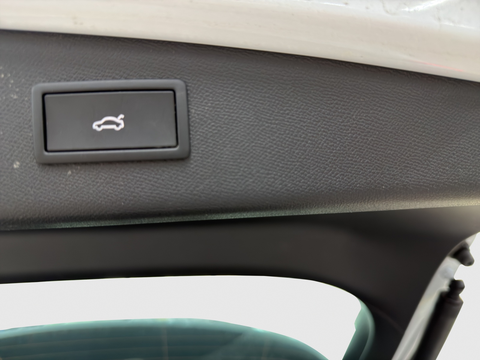 SEAT Leon ST 1.5 eHybrid pHEV DSG Business Edition-image-14