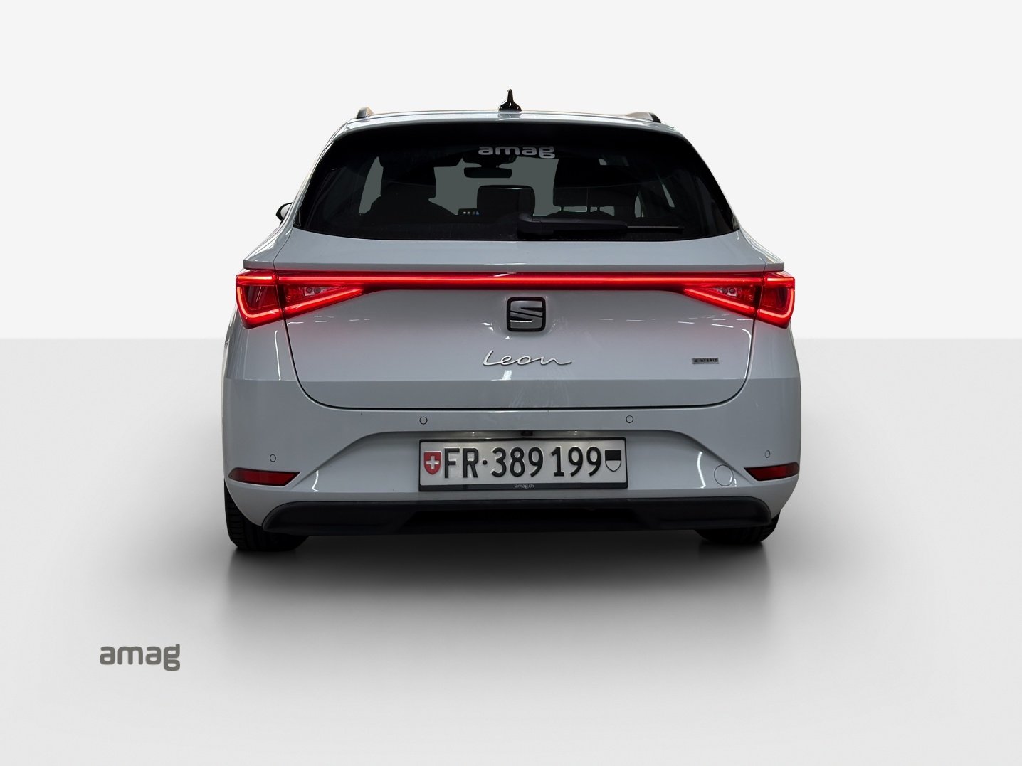 SEAT Leon ST 1.5 eHybrid pHEV DSG Business Edition-image-3
