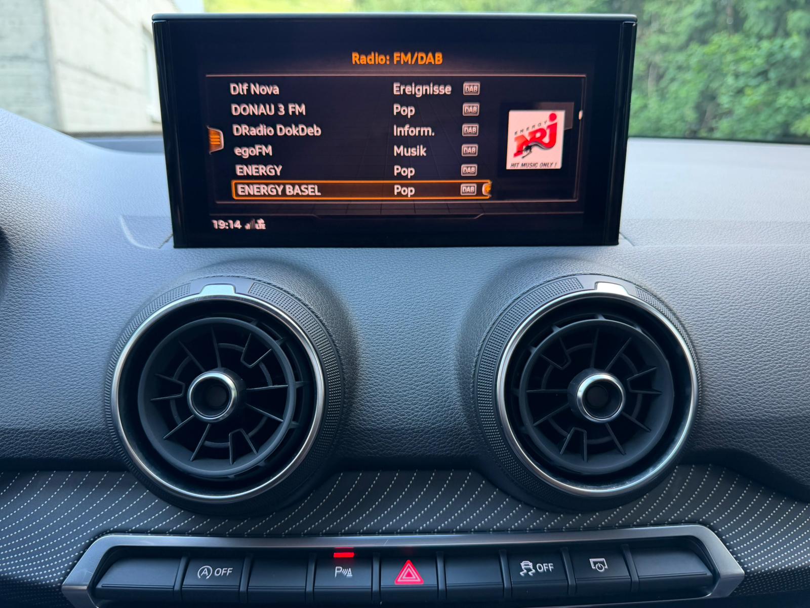 AUDI Q2 35 TFSI Sport S-tronic S-Line-image-23