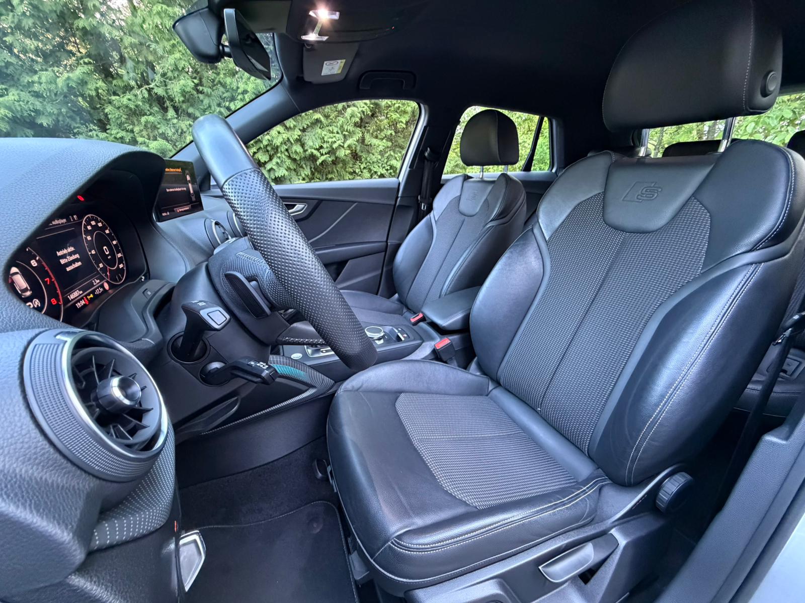 AUDI Q2 35 TFSI Sport S-tronic S-Line-image-10