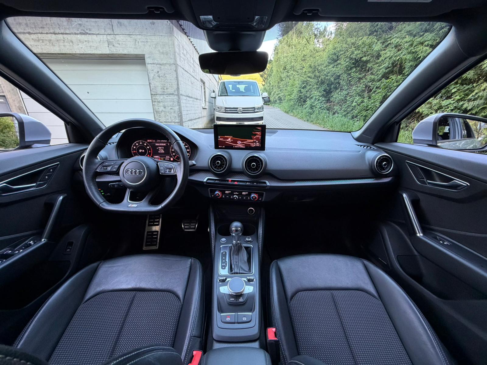 AUDI Q2 35 TFSI Sport S-tronic S-Line-image-20