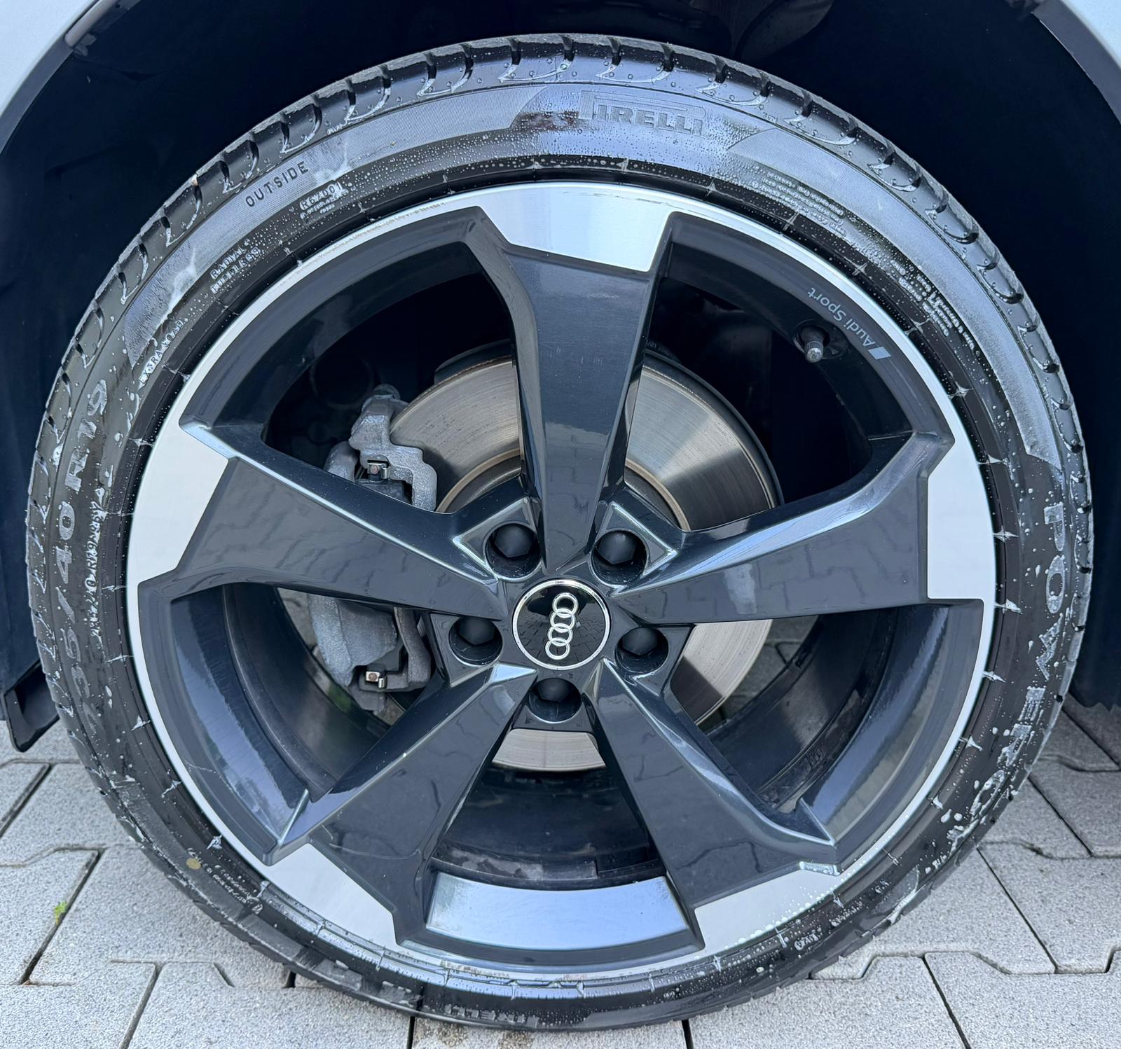 AUDI Q2 35 TFSI Sport S-tronic S-Line-image-8