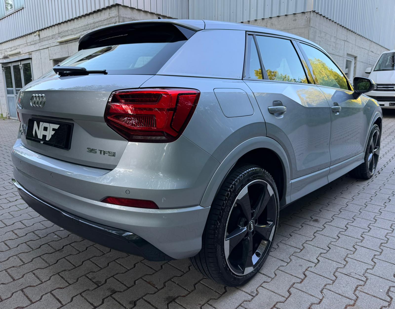 AUDI Q2 35 TFSI Sport S-tronic S-Line-image-4