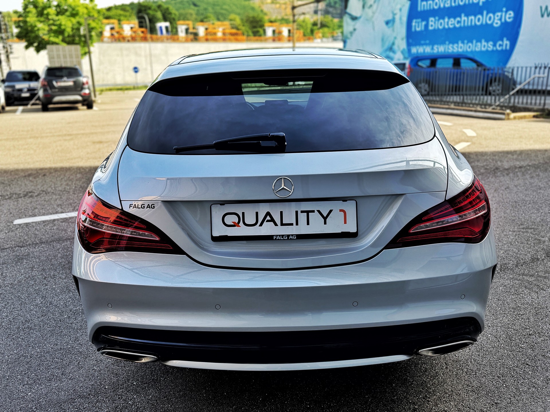 MERCEDES-BENZ CLA Shooting Brake 250 AMG Line 7G-DCT 4Matic-showroom-element-3