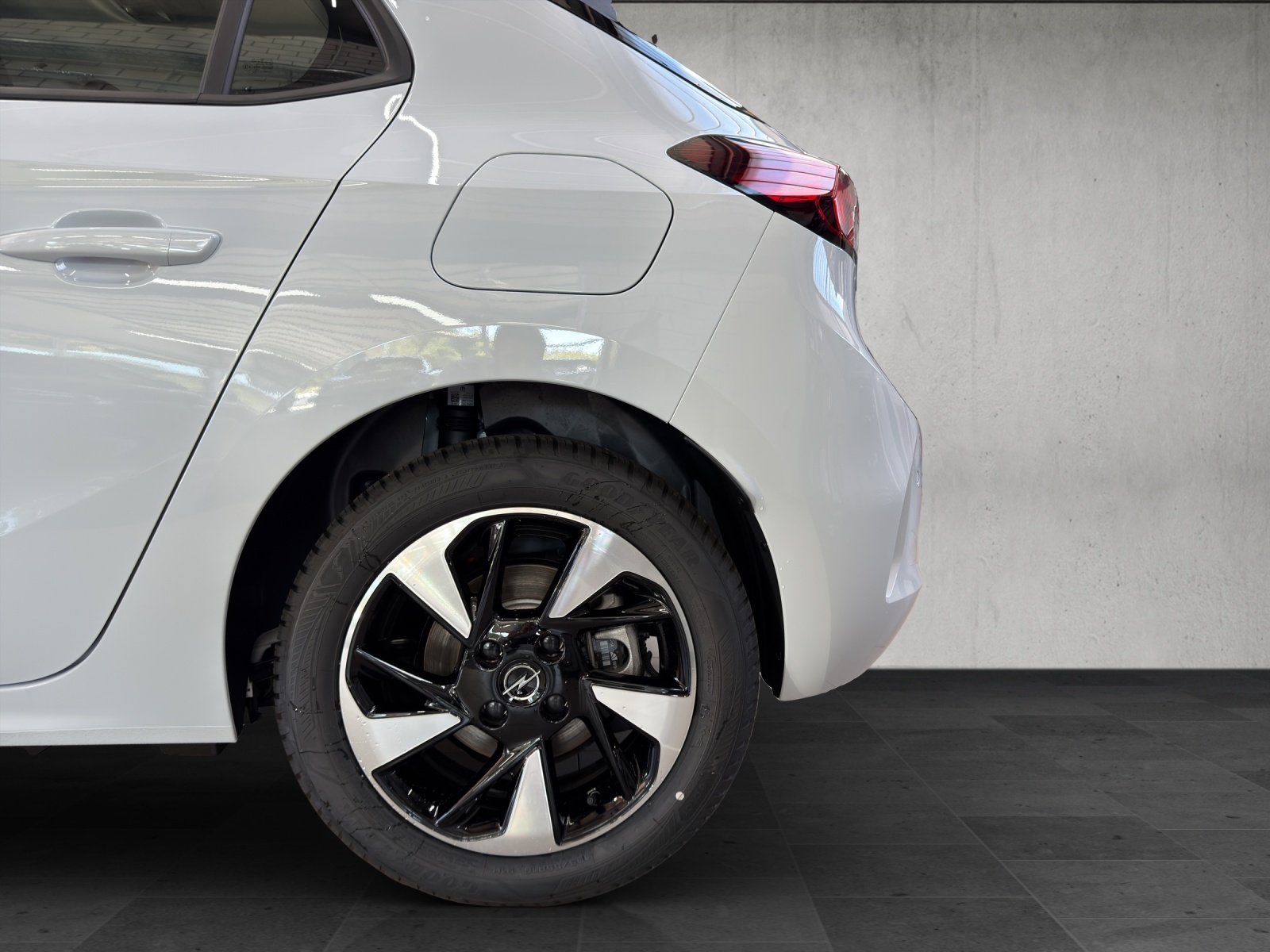 OPEL Corsa e- 50kWh Edition-image-8