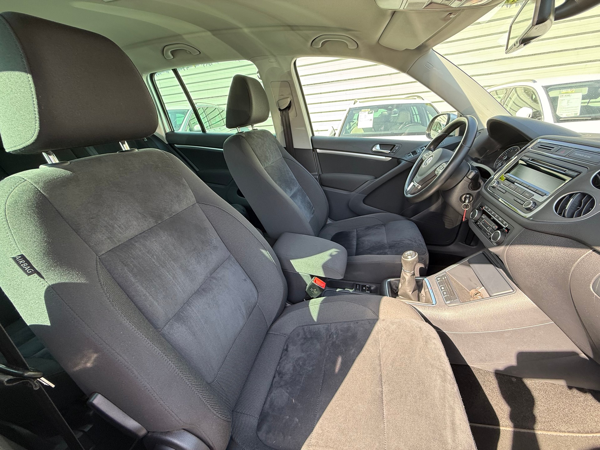 VW Tiguan 1.4 TSI Sport&Style 4Motion-image-16