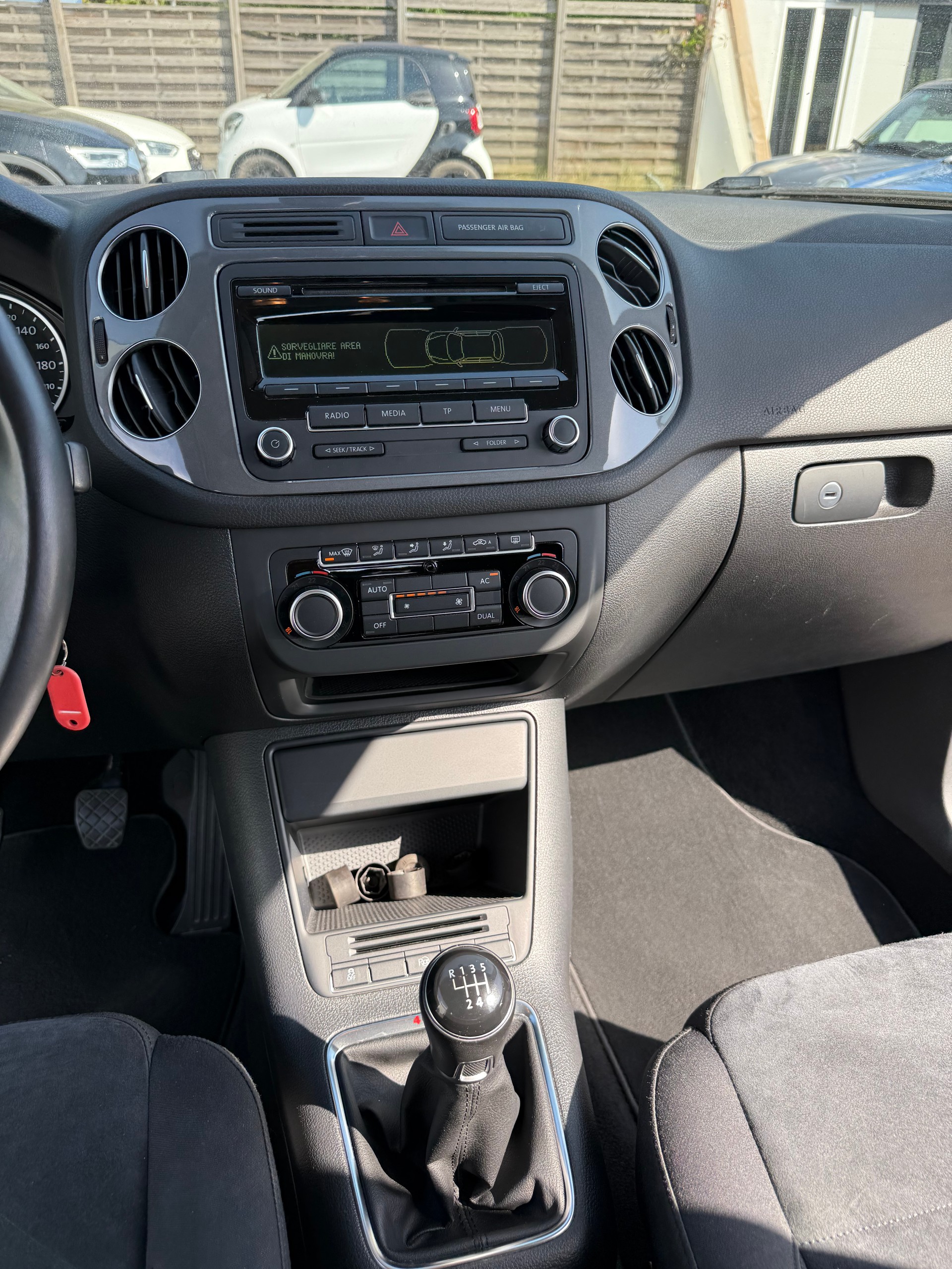 VW Tiguan 1.4 TSI Sport&Style 4Motion-image-13