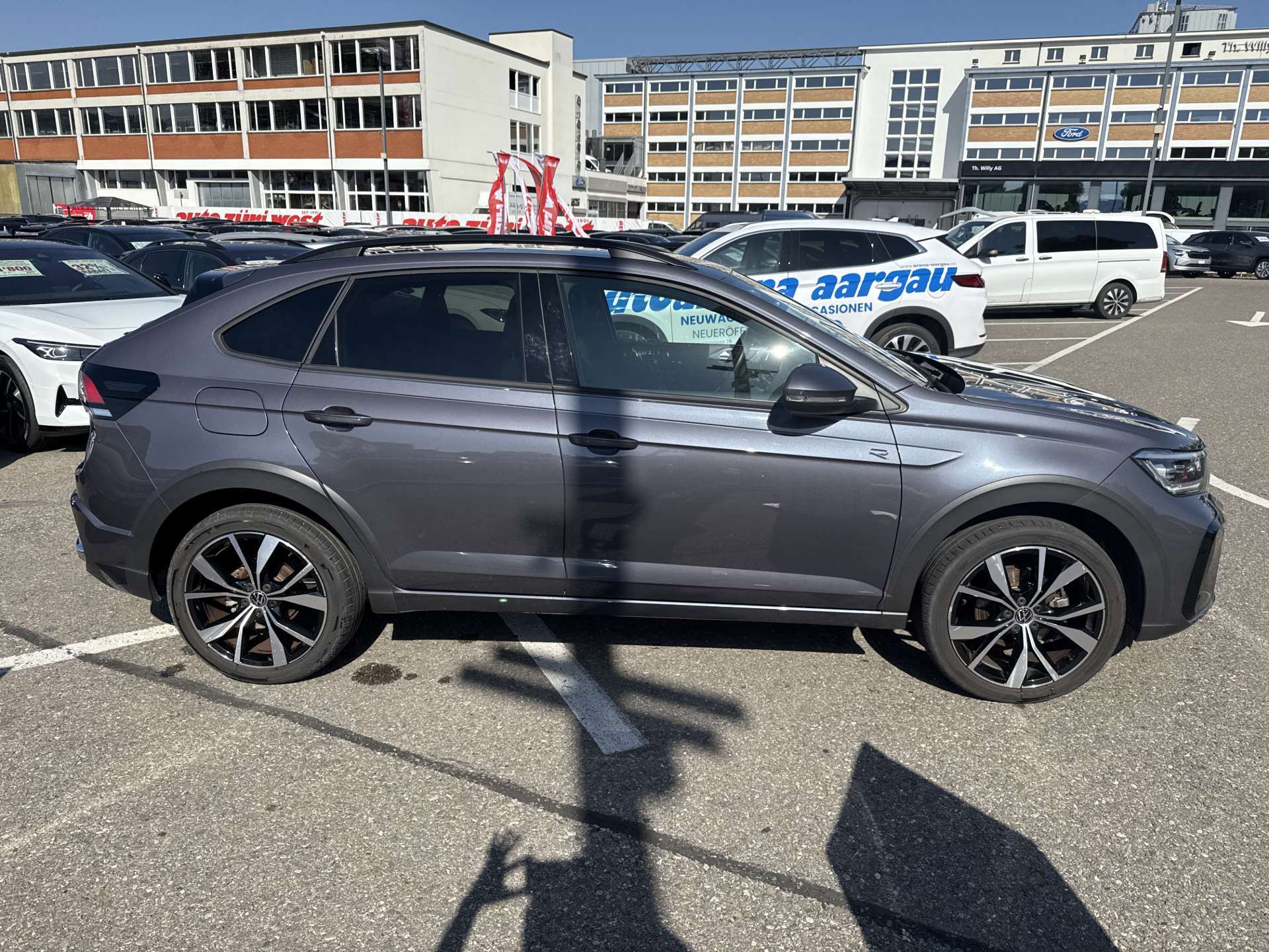 VW Taigo 1.0 TSi R-Line DSG-Automat-image-10