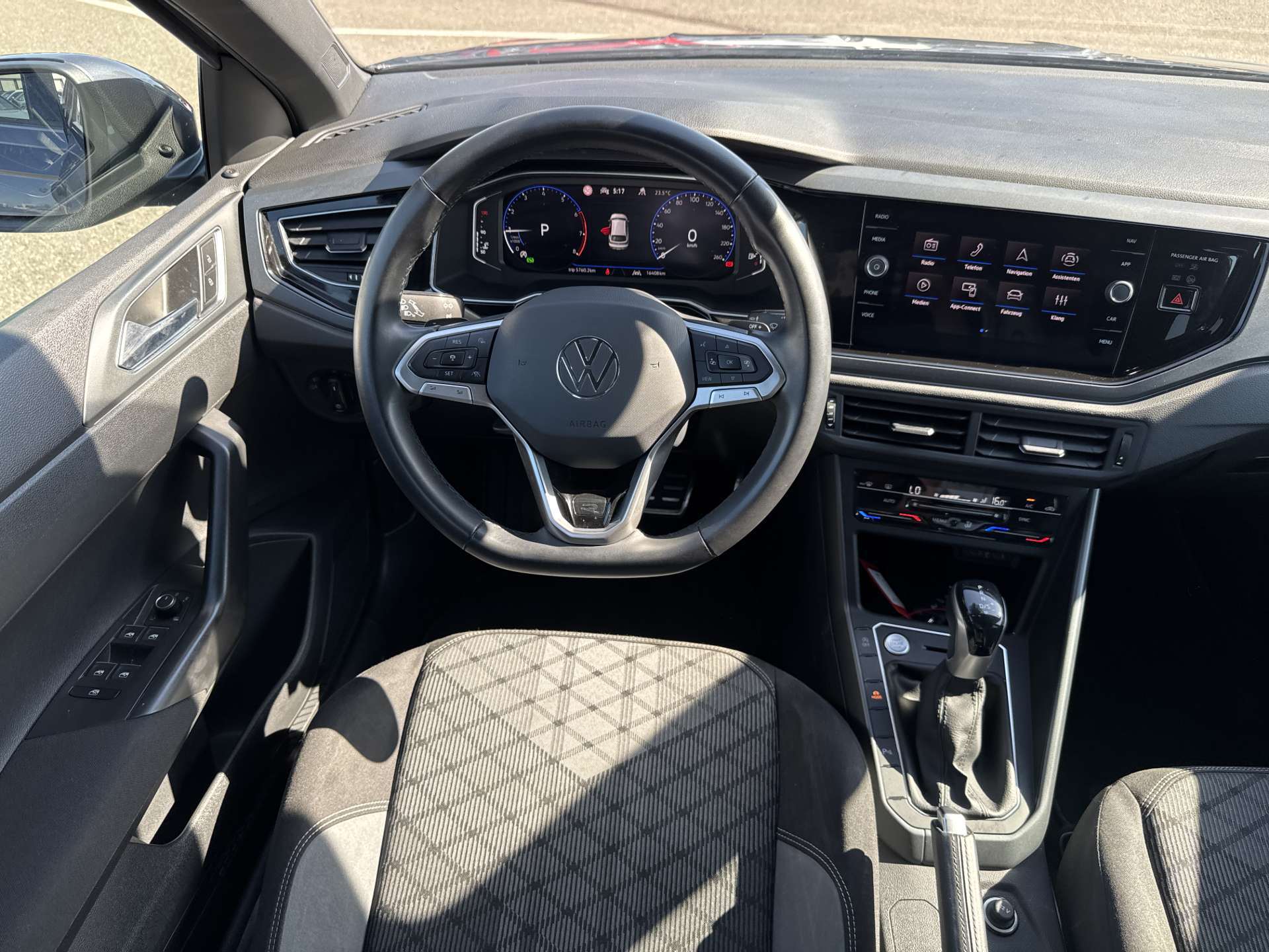 VW Taigo 1.0 TSi R-Line DSG-Automat-image-4