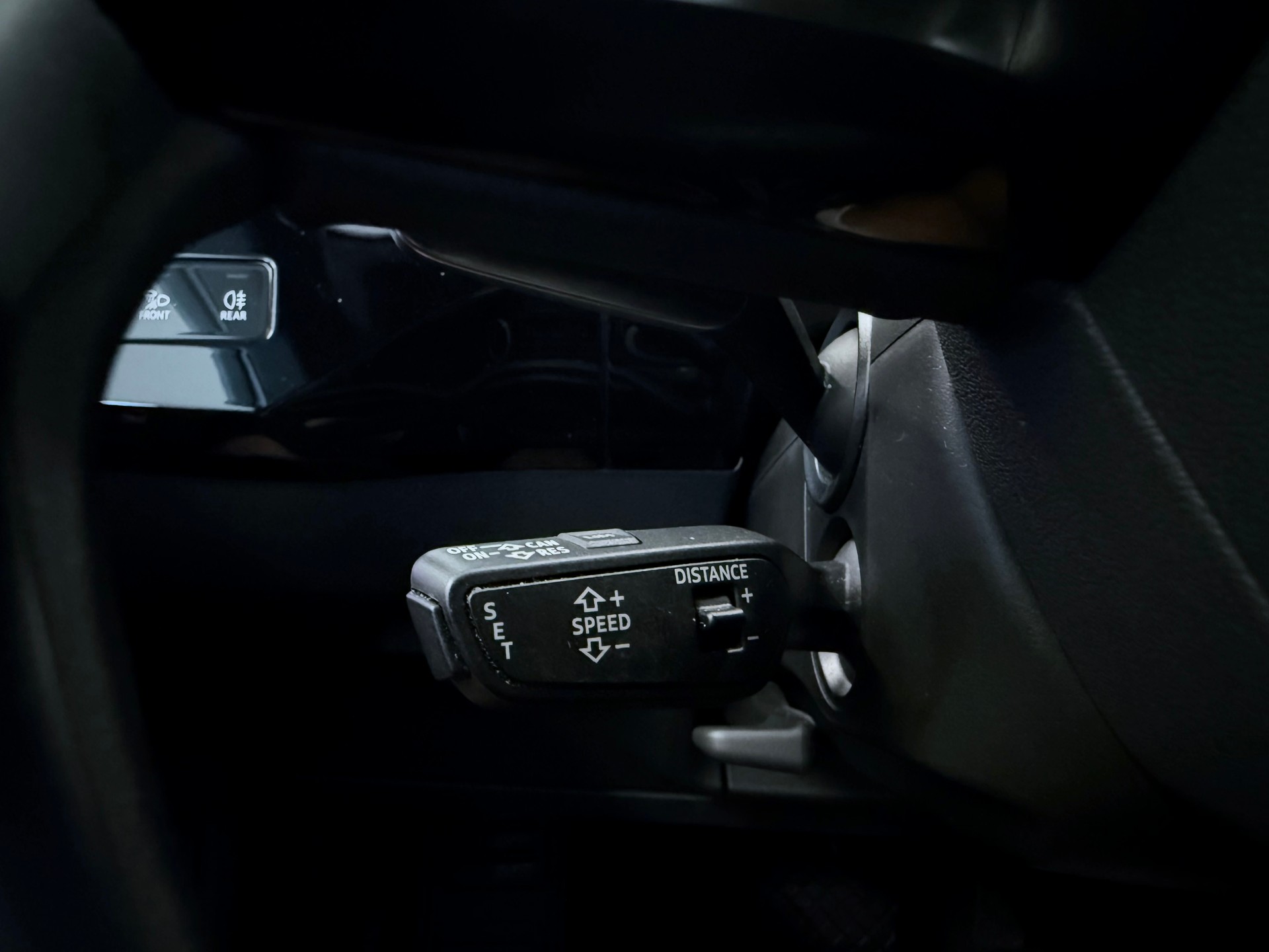 AUDI e-tron 55 Advanced quattro-image-23