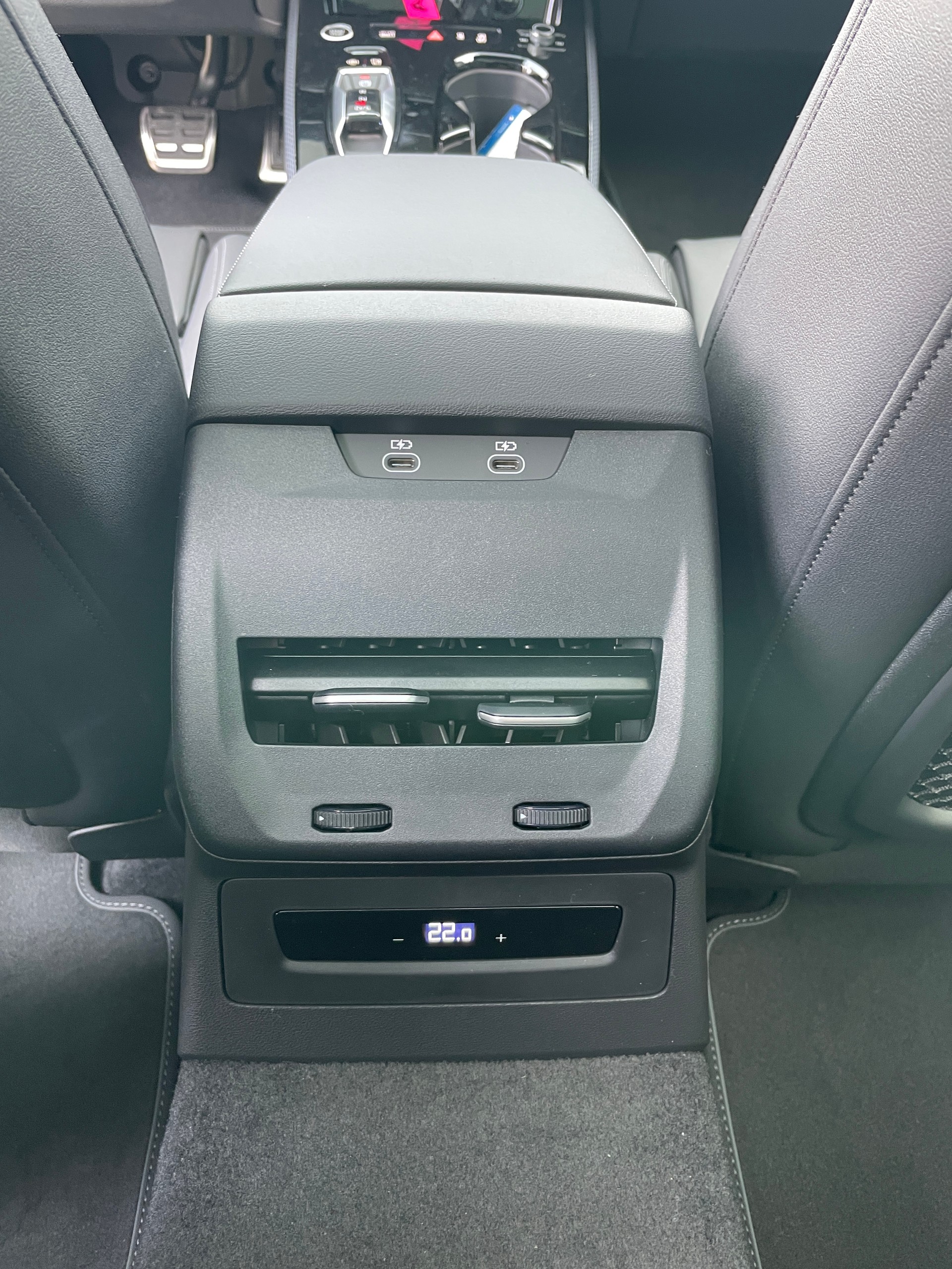 AUDI A5 Avant TDI quattro 150 kW S tronic-image-13
