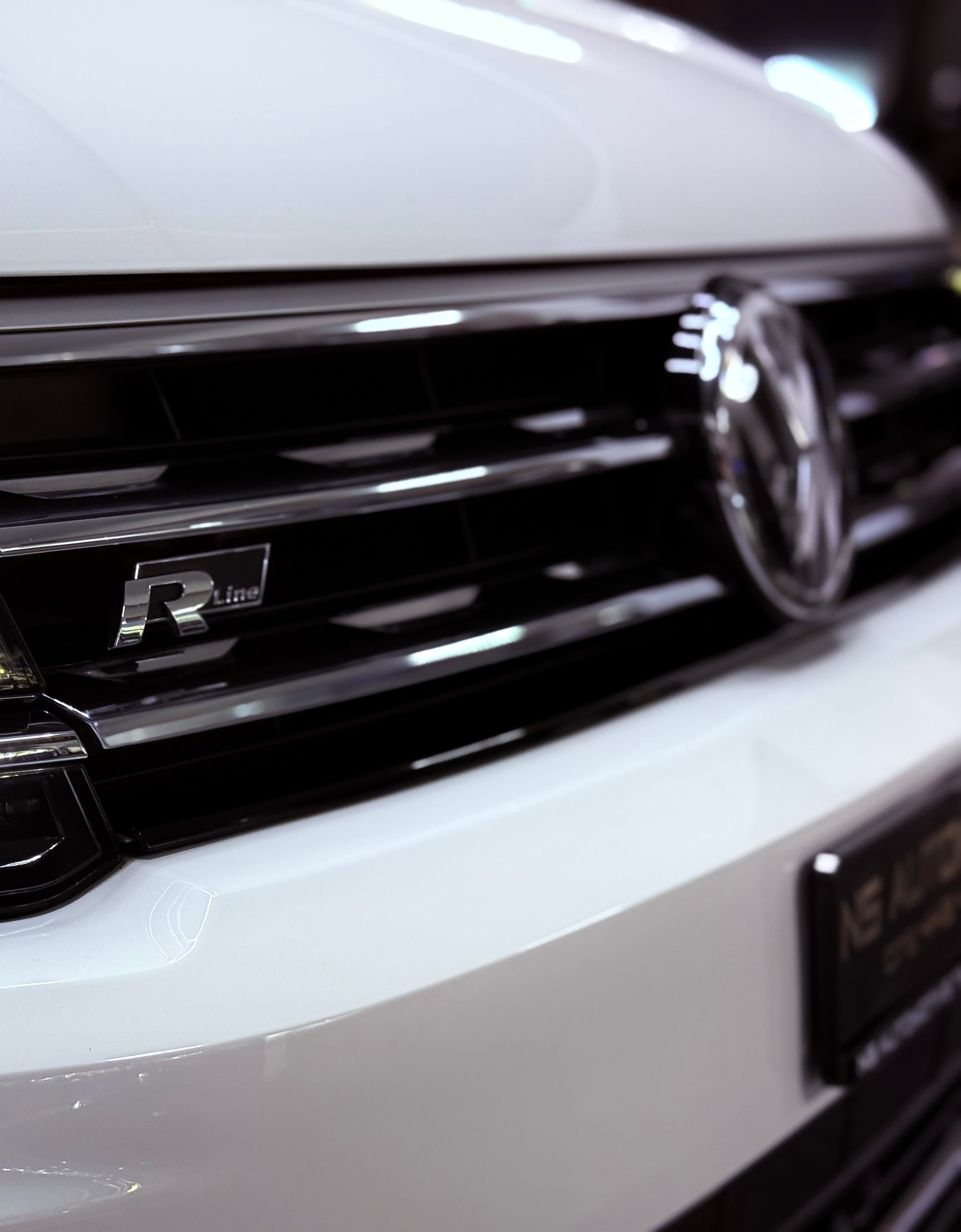 VW Tiguan 2.0 TDI SCR R-Line 4Motion DSG-image-30